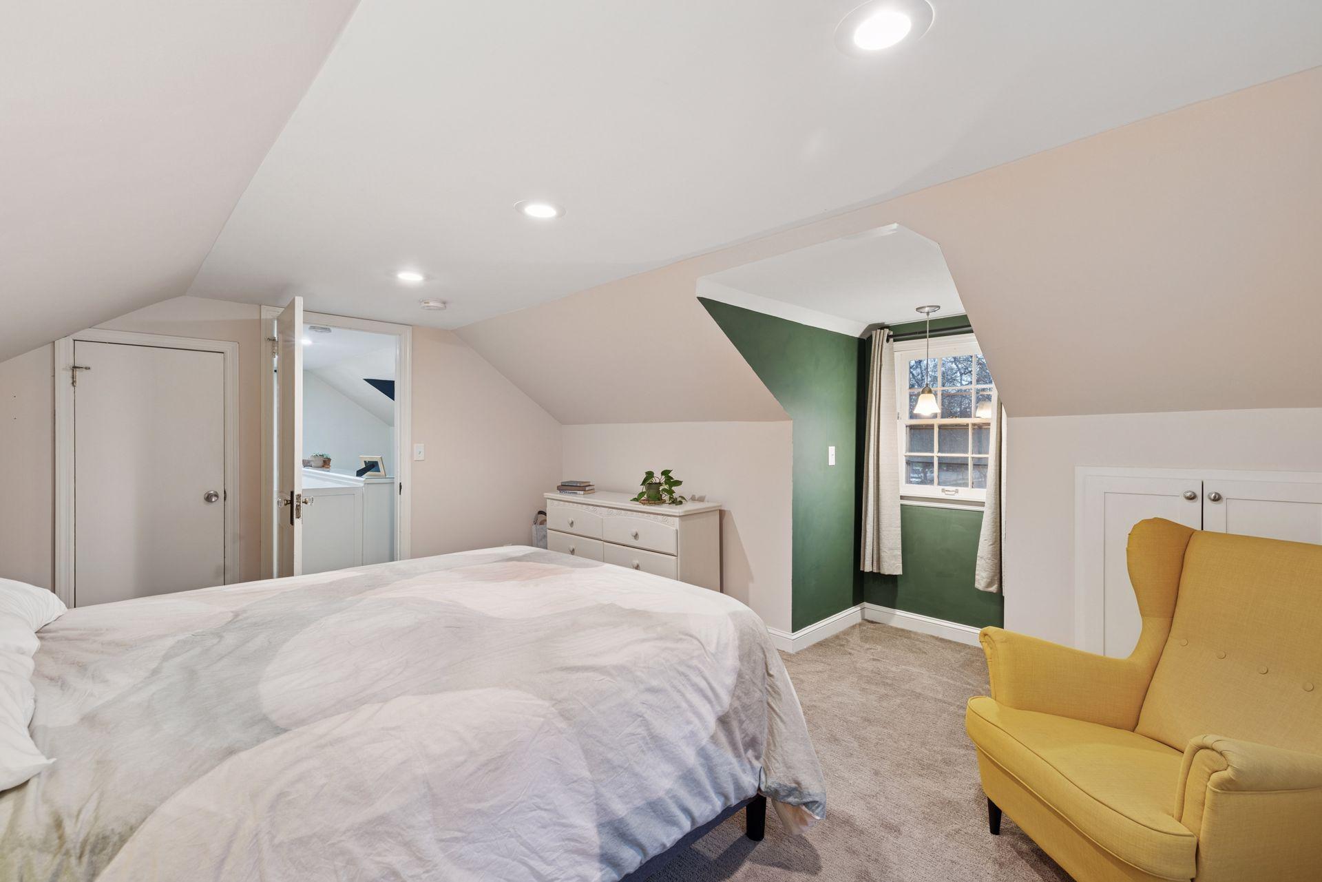 3916 E 55th Street