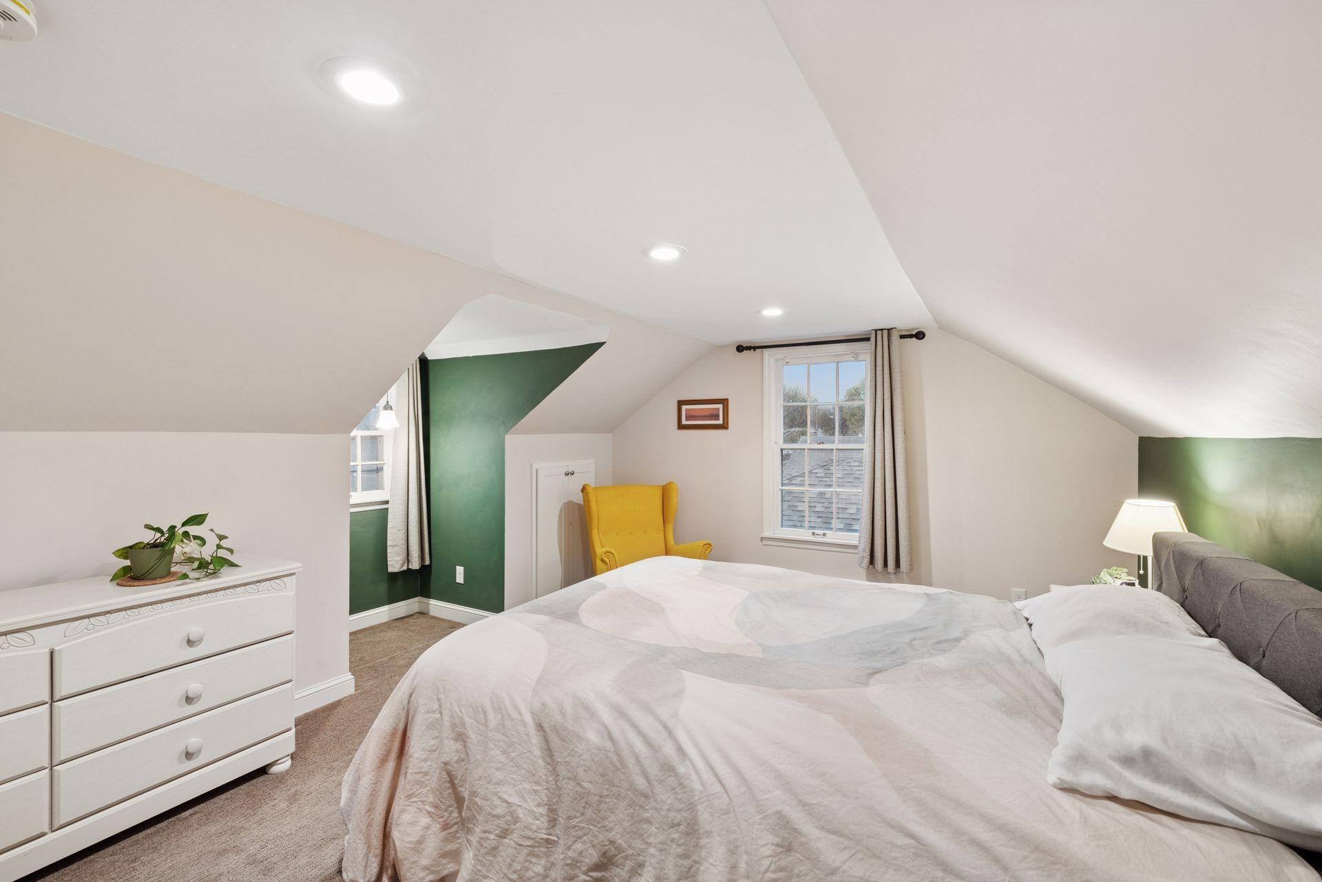 3916 E 55th Street