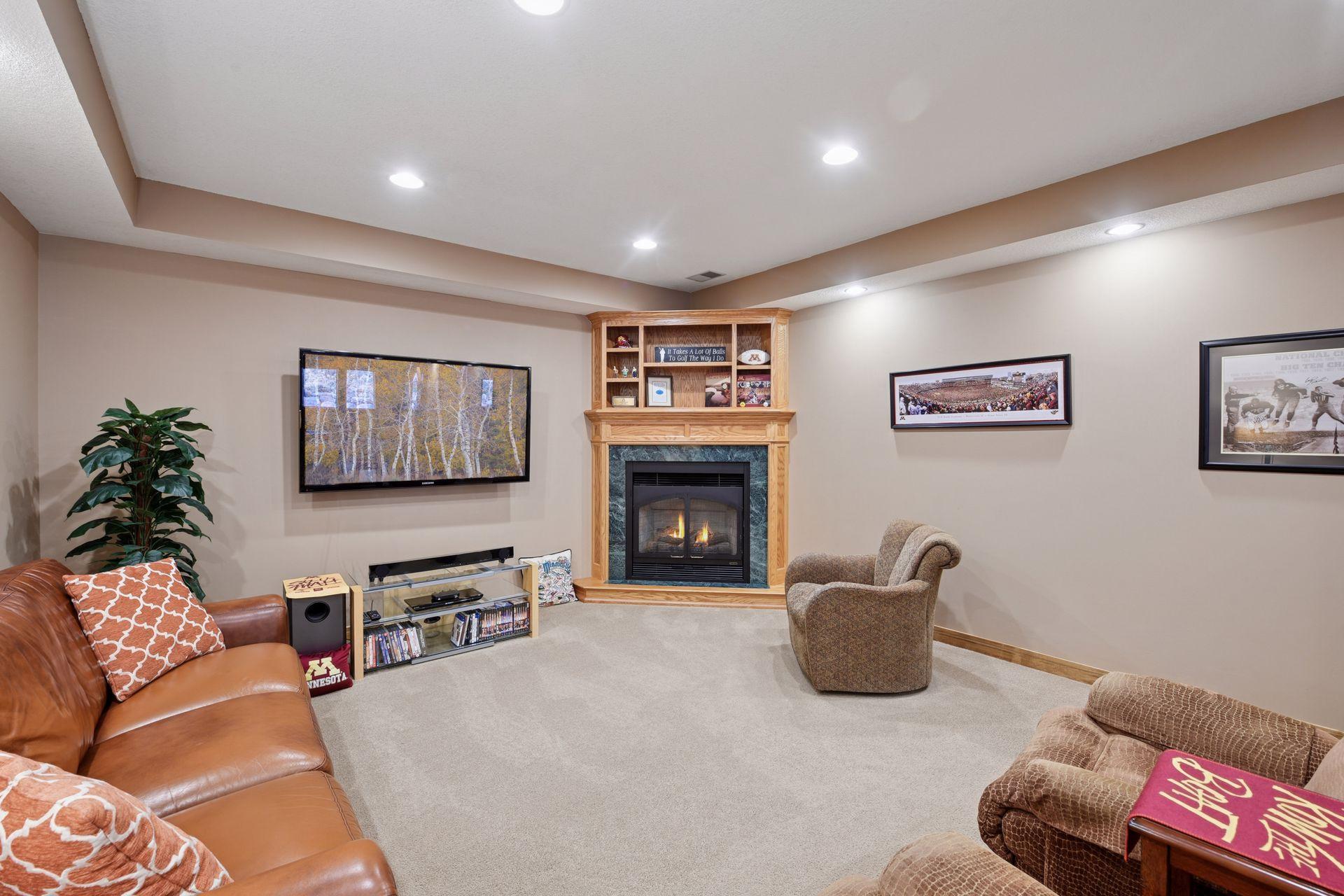 3670 Yuma Lane N
