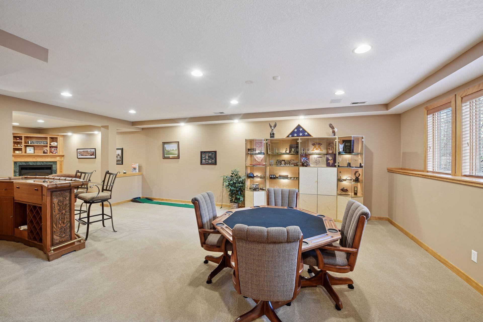 3670 Yuma Lane N