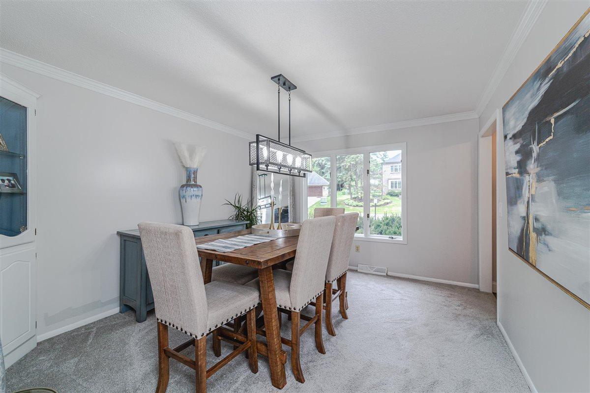 1165 Kenilworth Drive