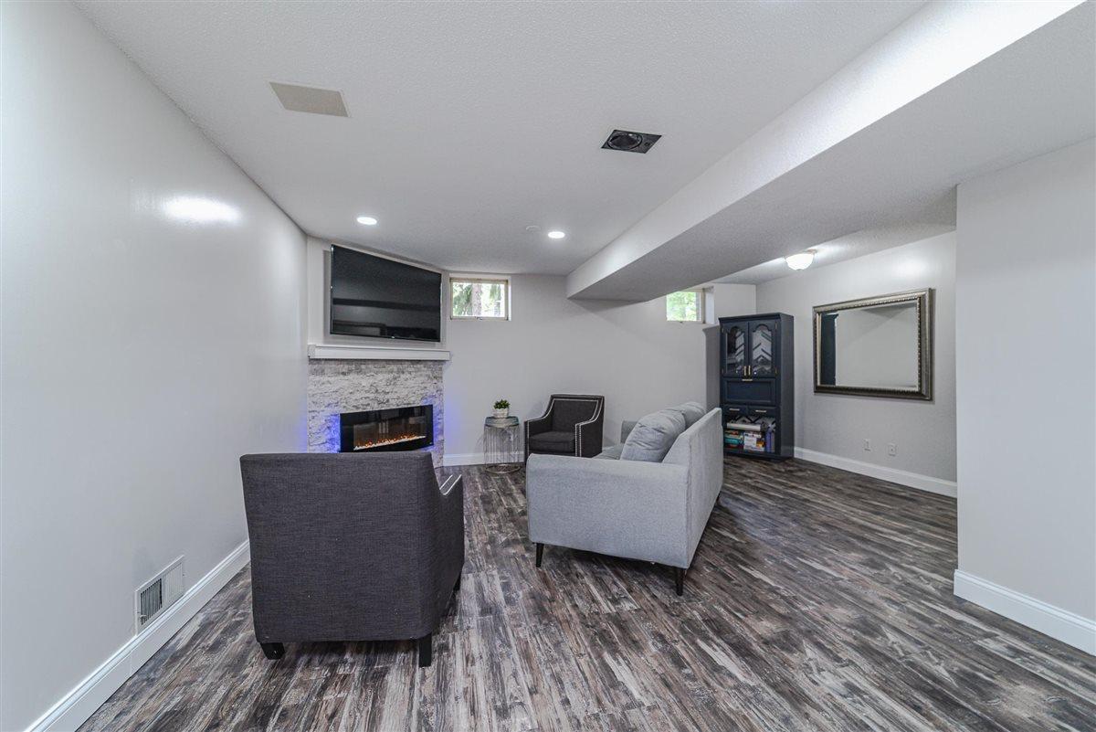 1165 Kenilworth Drive