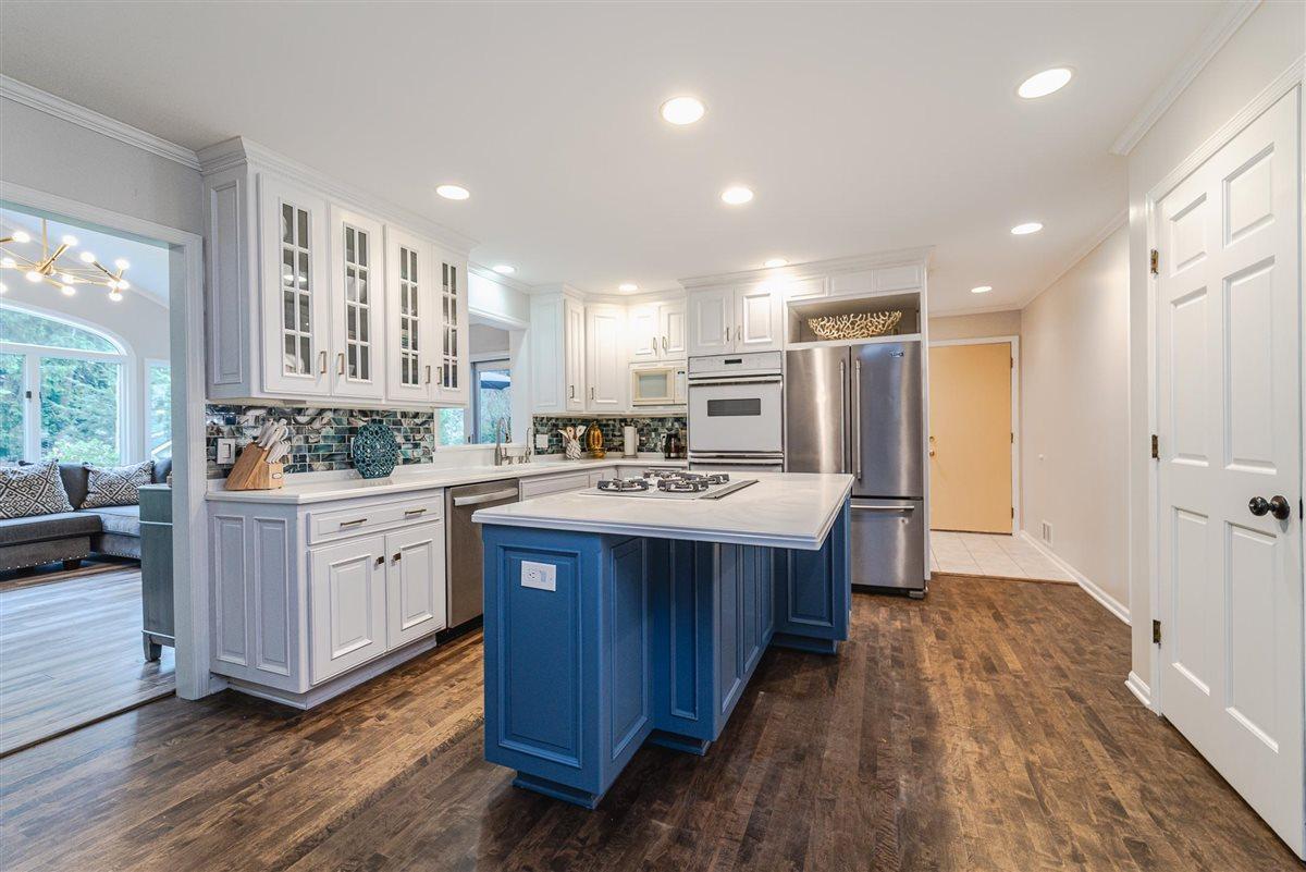 1165 Kenilworth Drive