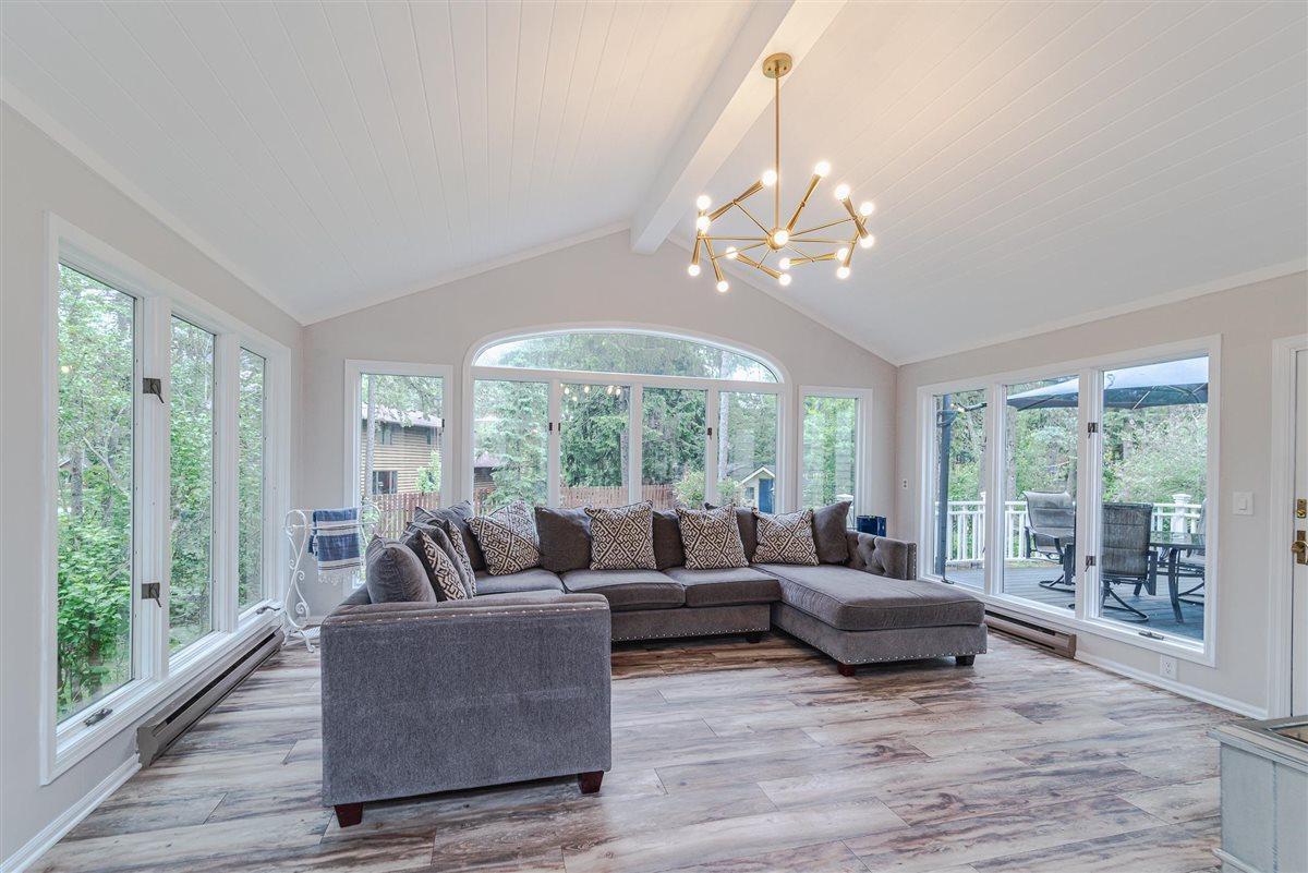 1165 Kenilworth Drive