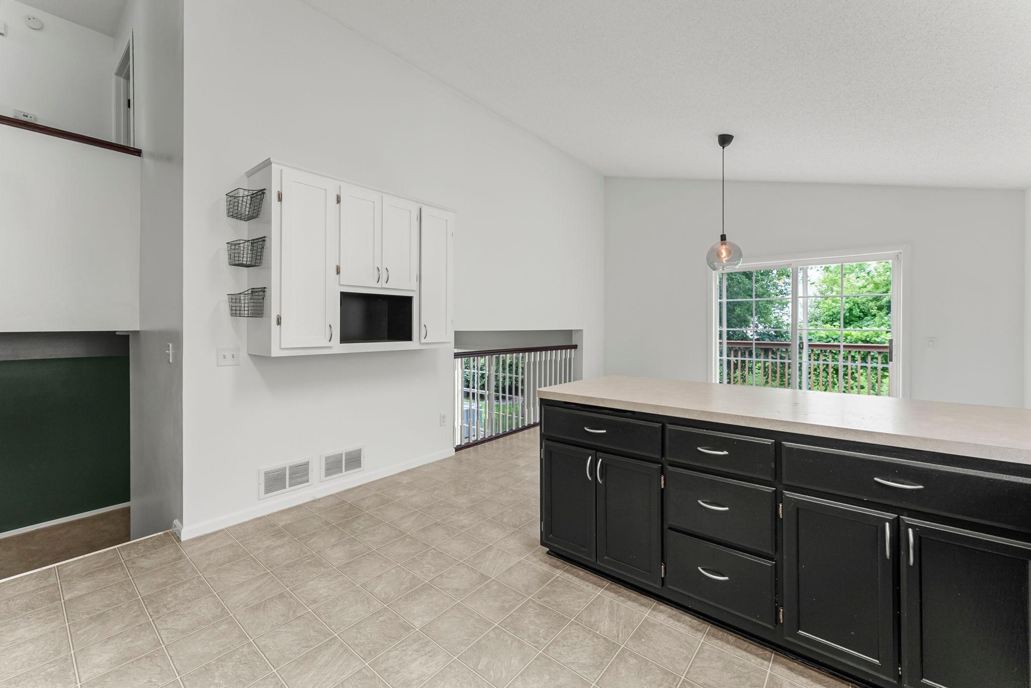 1055 Willow Trail