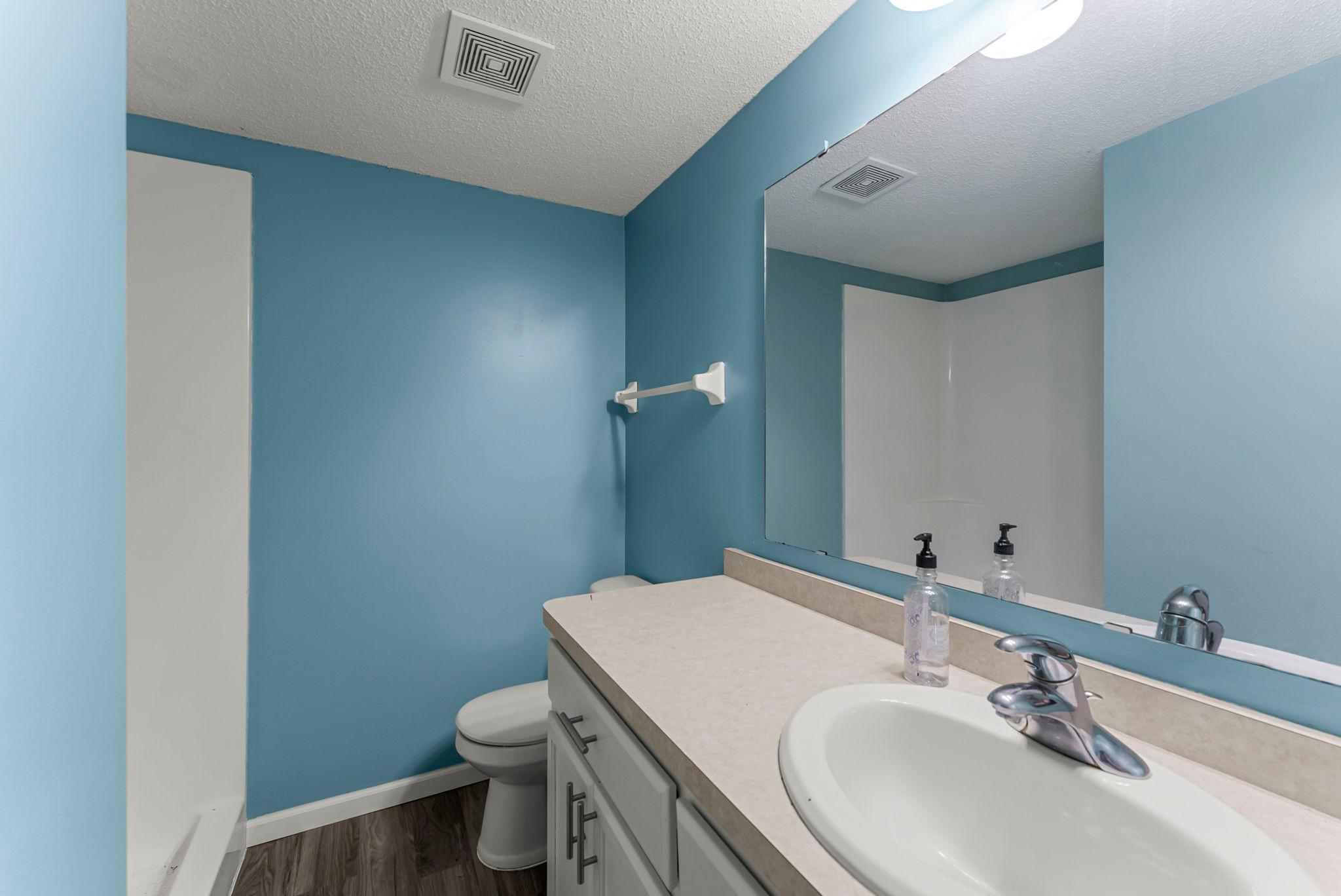 1055 Willow Trail