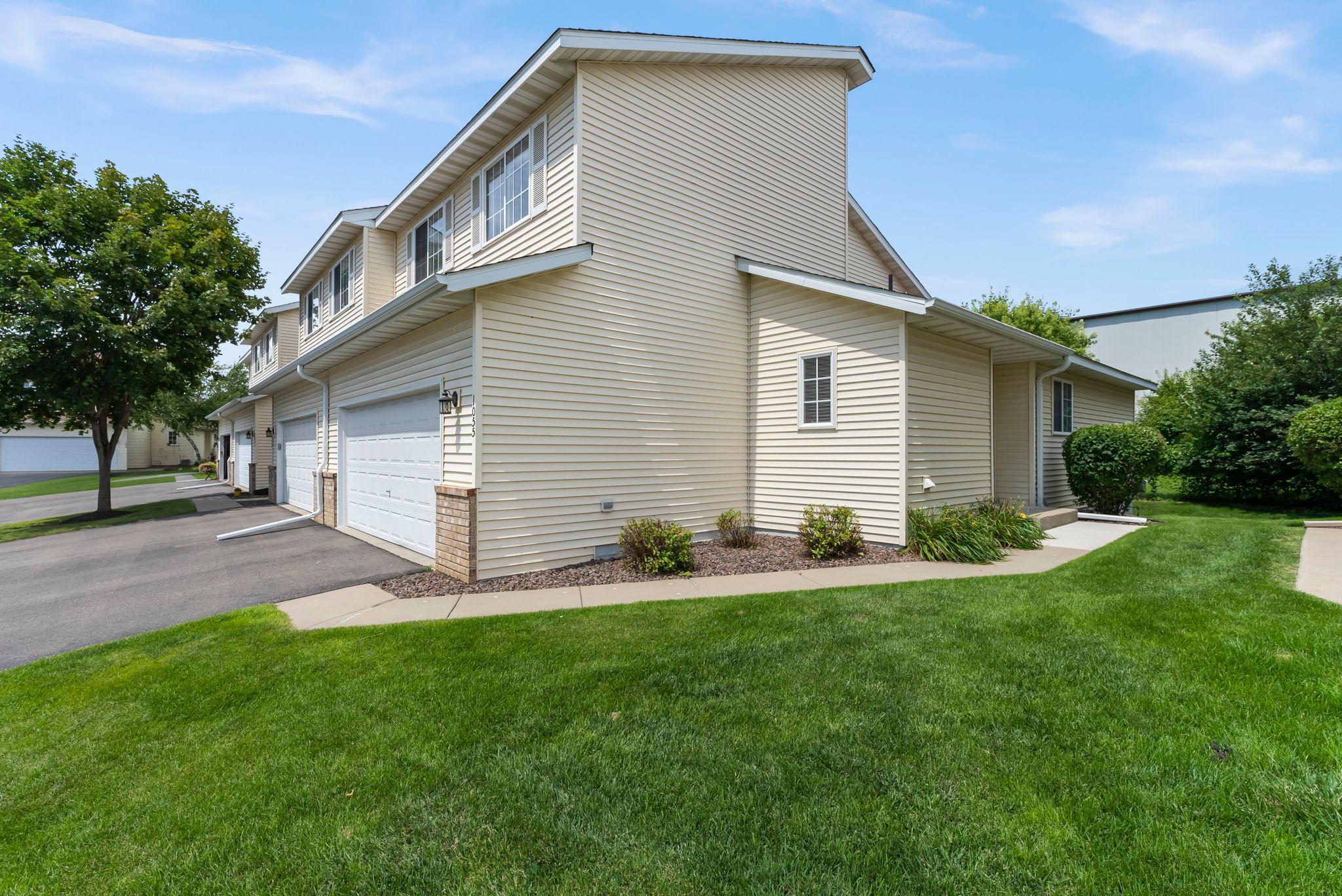 1055 Willow Trail