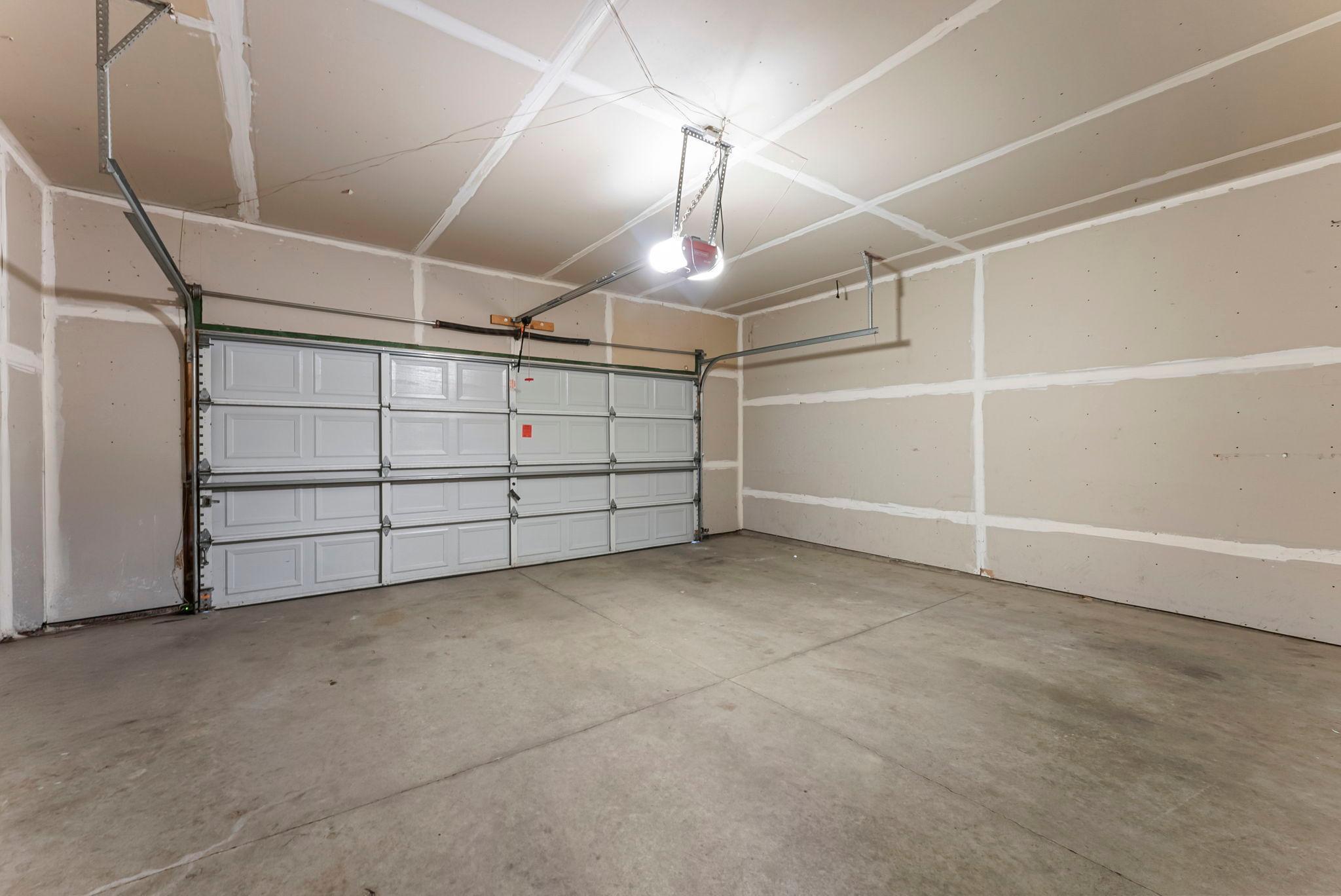 1055 Willow Trail