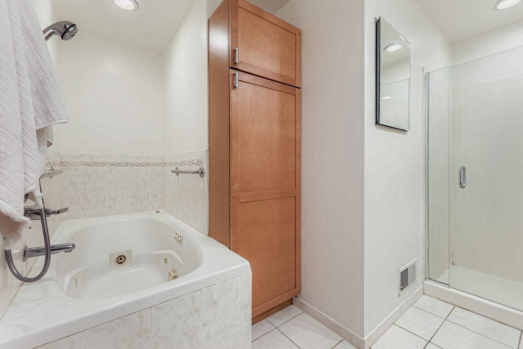 3333 Lake Johanna Boulevard