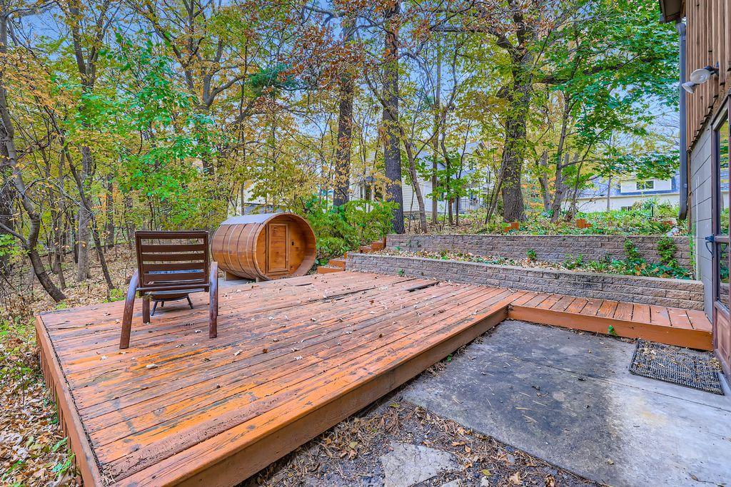 3333 Lake Johanna Boulevard