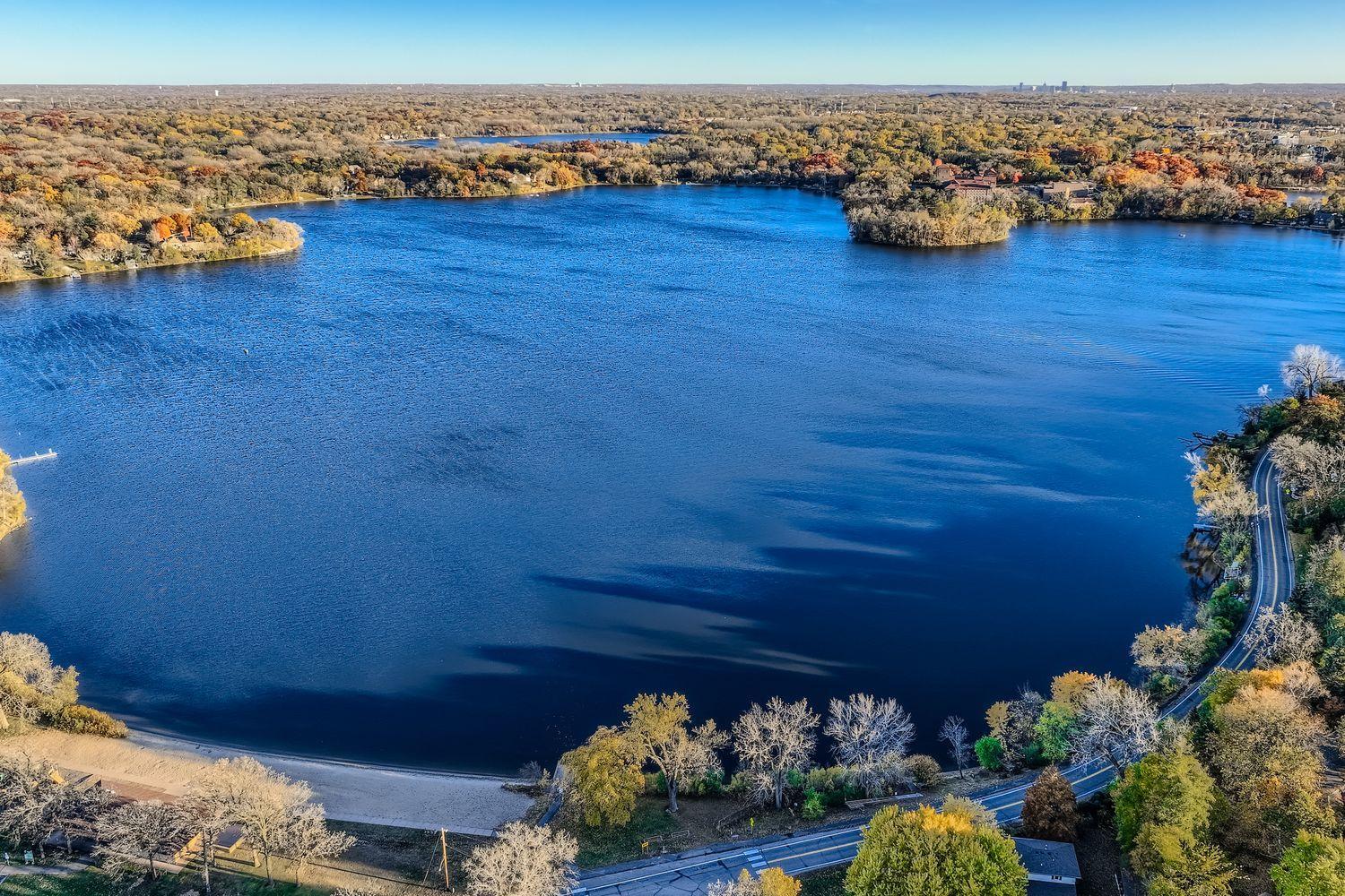 3333 Lake Johanna Boulevard