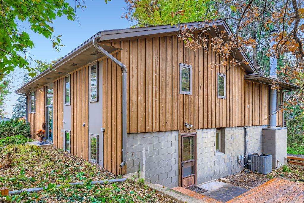 3333 Lake Johanna Boulevard