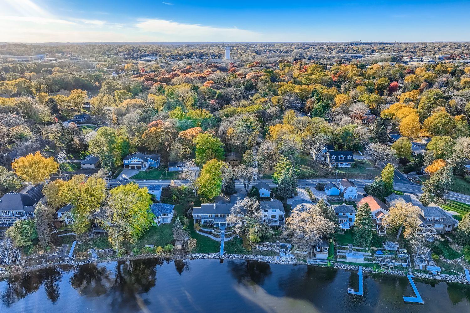 3333 Lake Johanna Boulevard