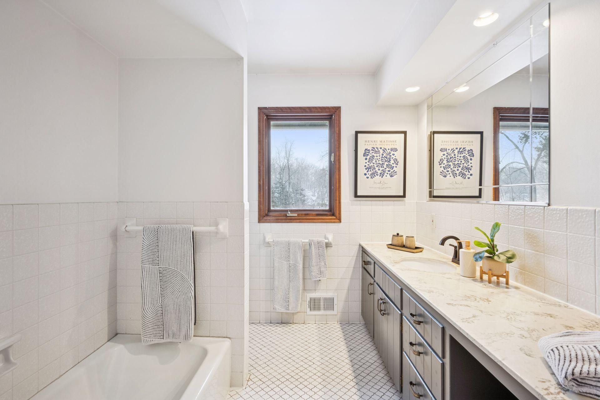 3460 Rum River Drive