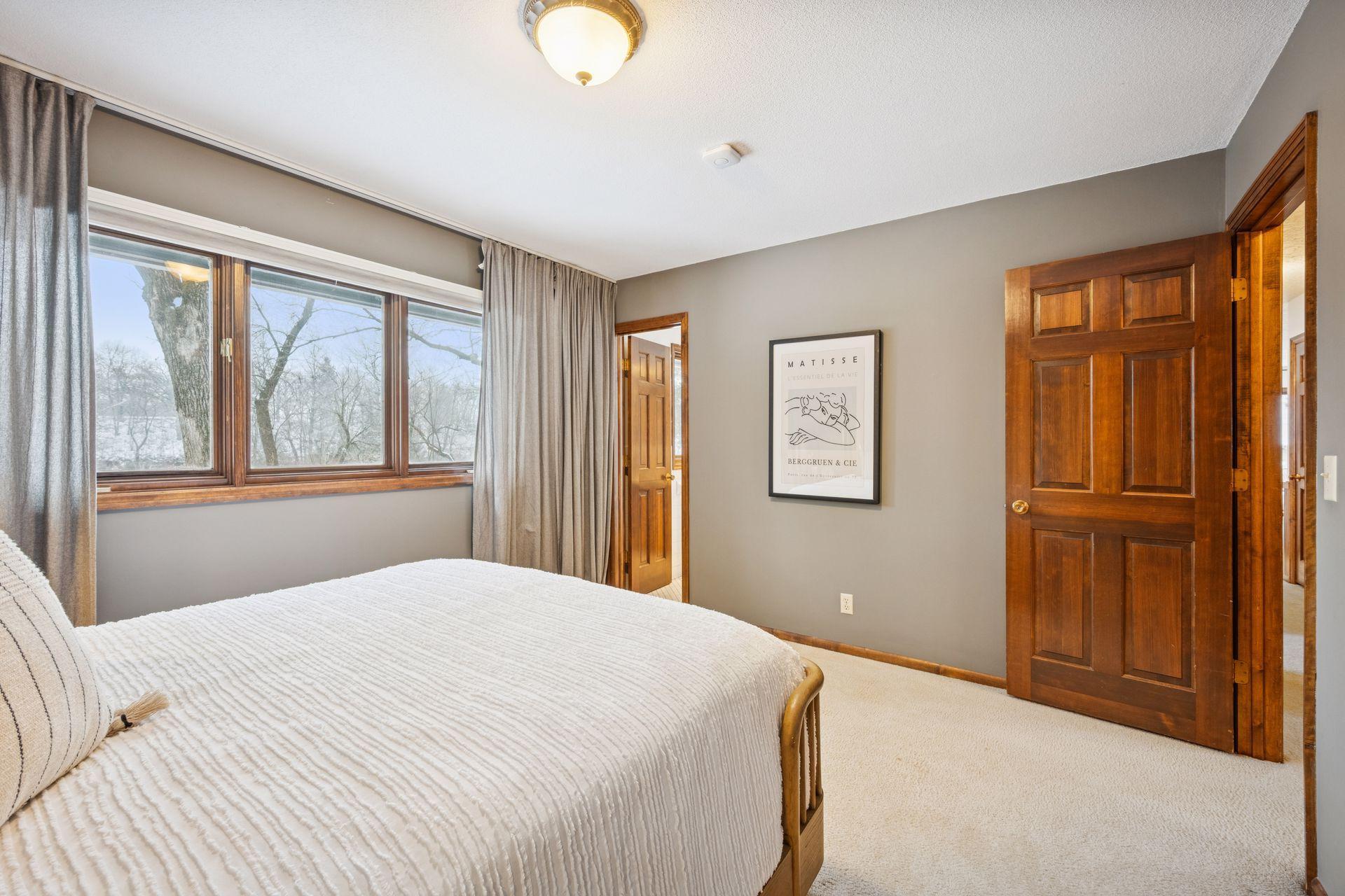 3460 Rum River Drive