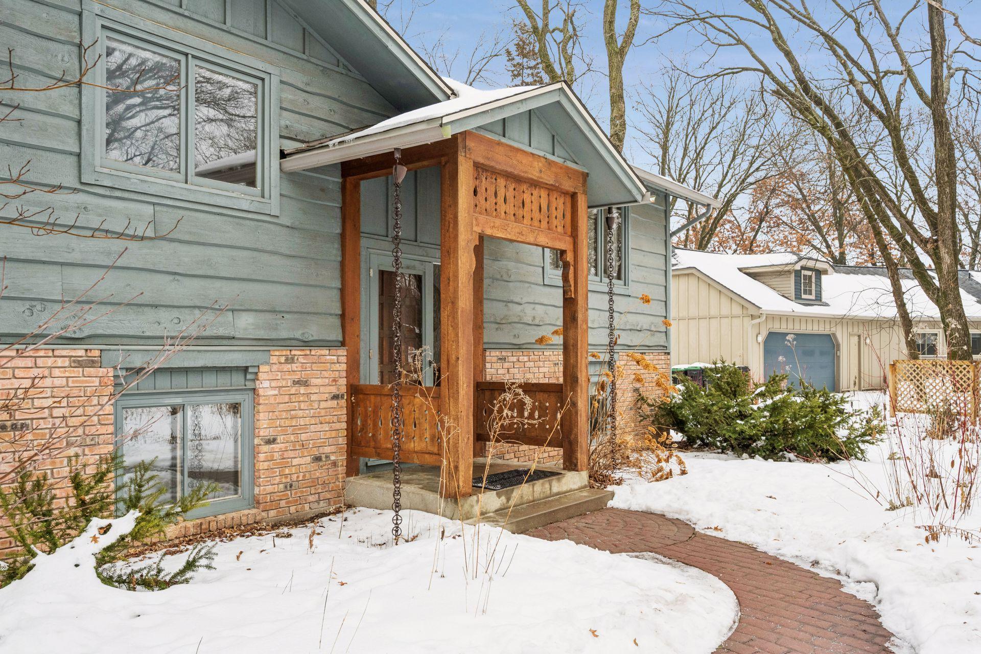 3460 Rum River Drive