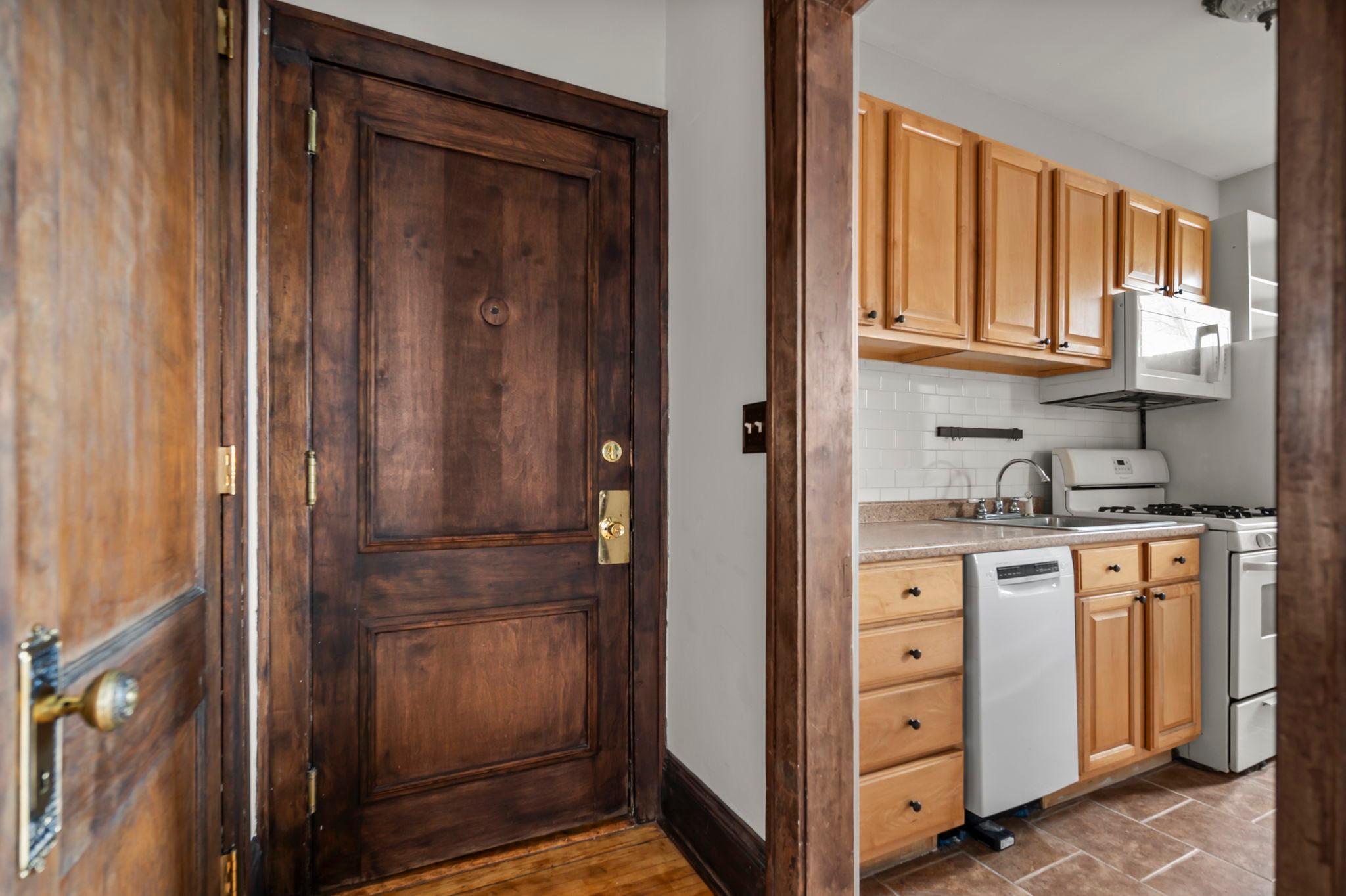 2218 Nicollet Avenue Unit: 1