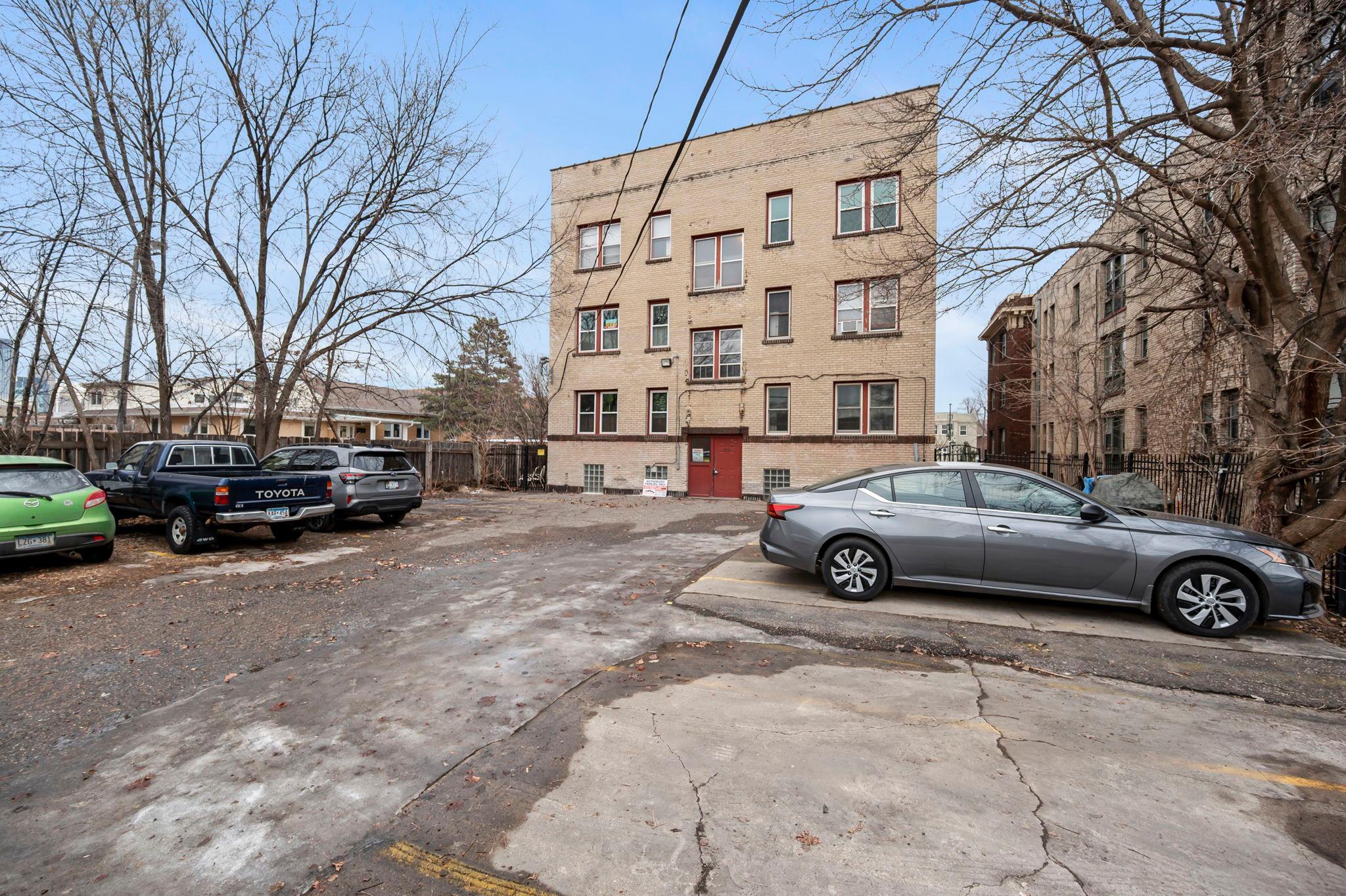 2218 Nicollet Avenue Unit: 1