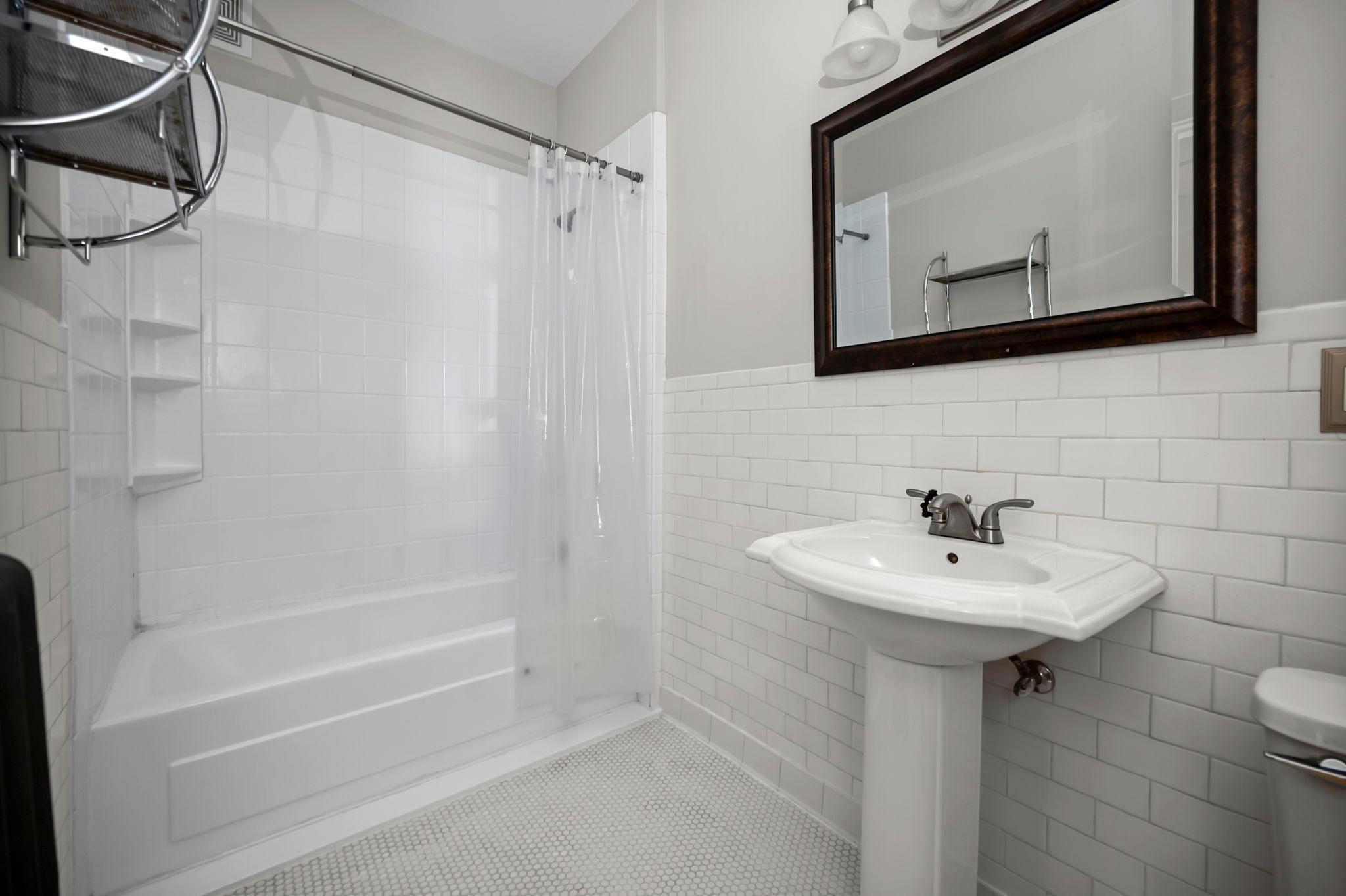 2218 Nicollet Avenue Unit: 1