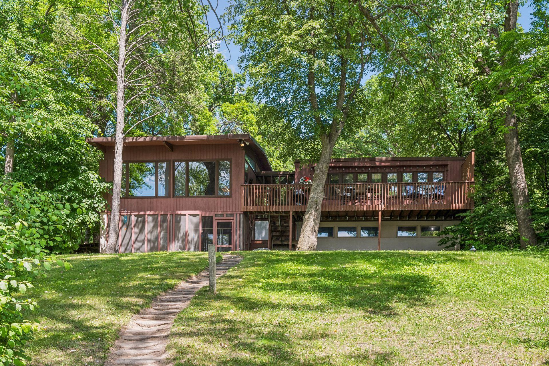 40 E Golden Lake Road