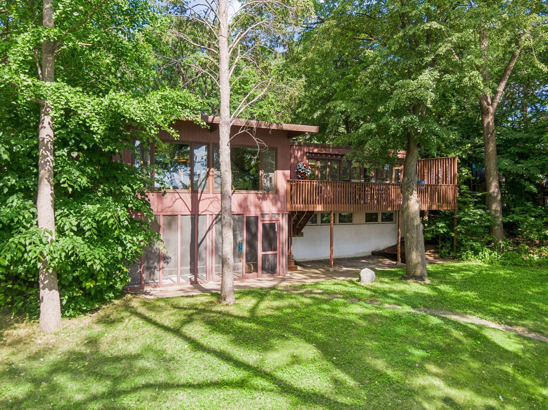 40 E Golden Lake Road