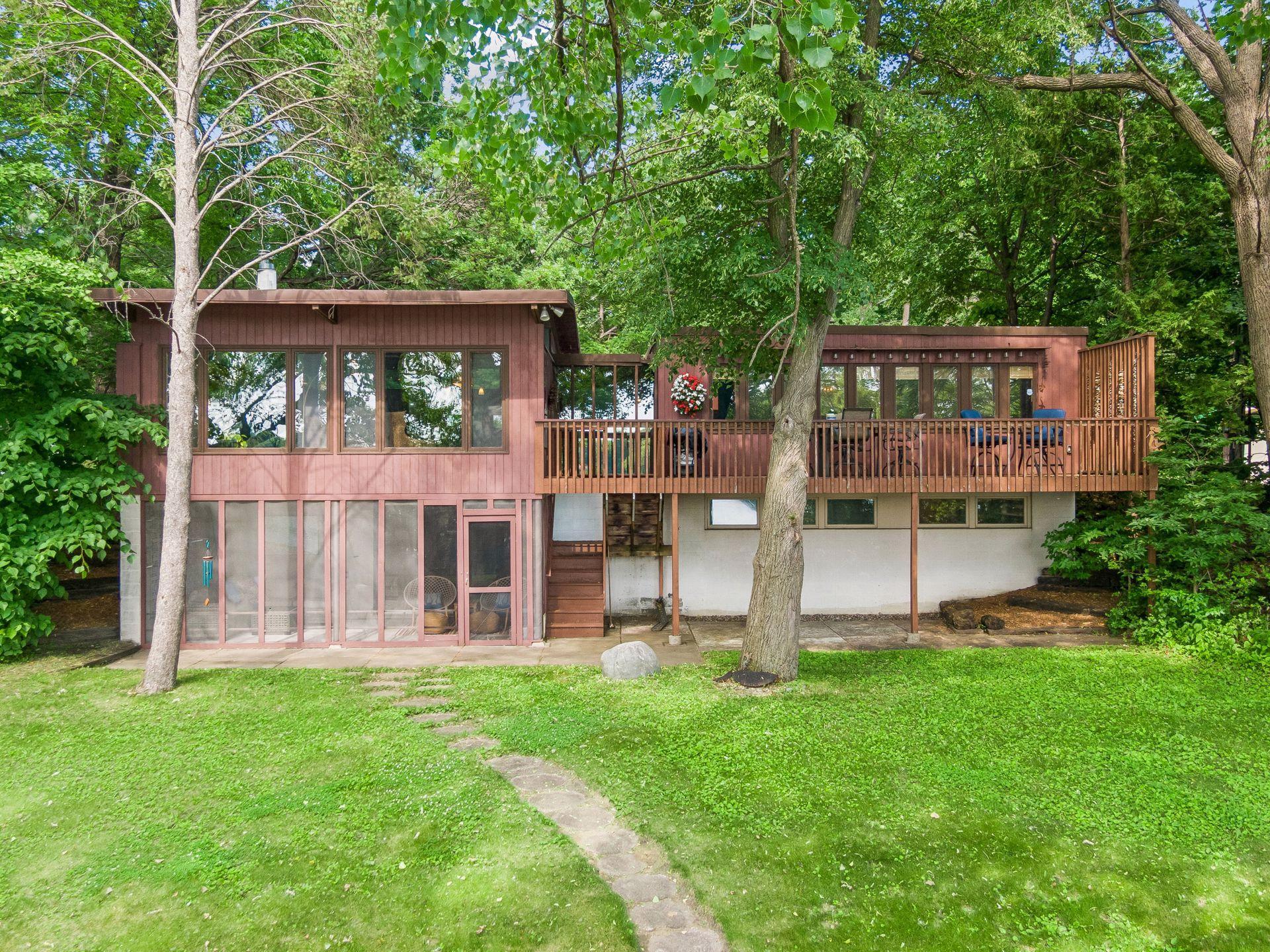 40 E Golden Lake Road