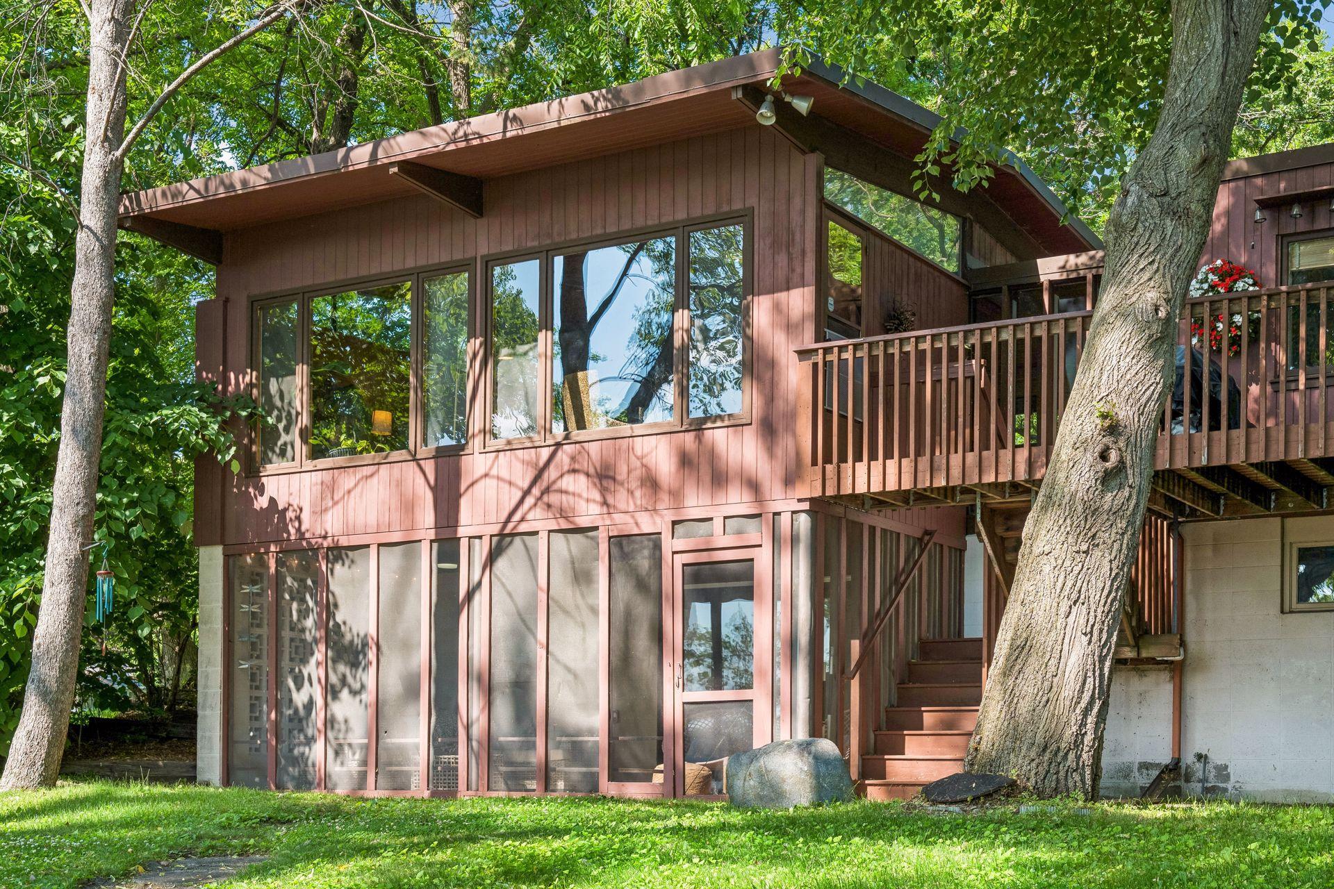 40 E Golden Lake Road