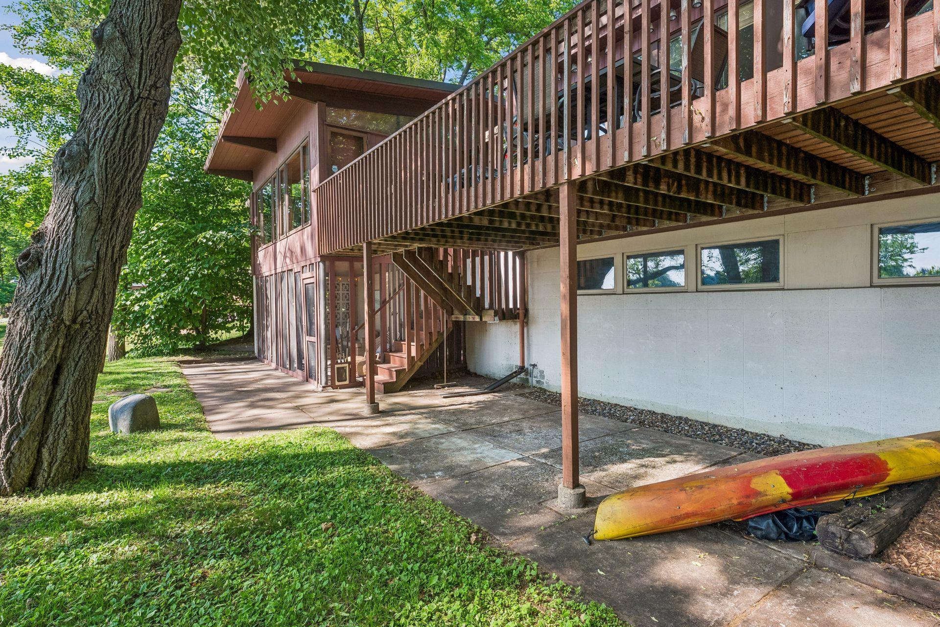 40 E Golden Lake Road