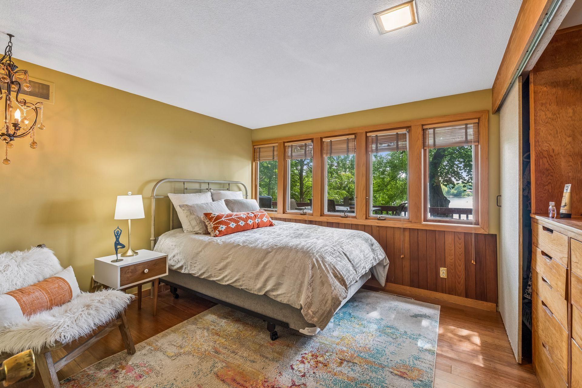 40 E Golden Lake Road
