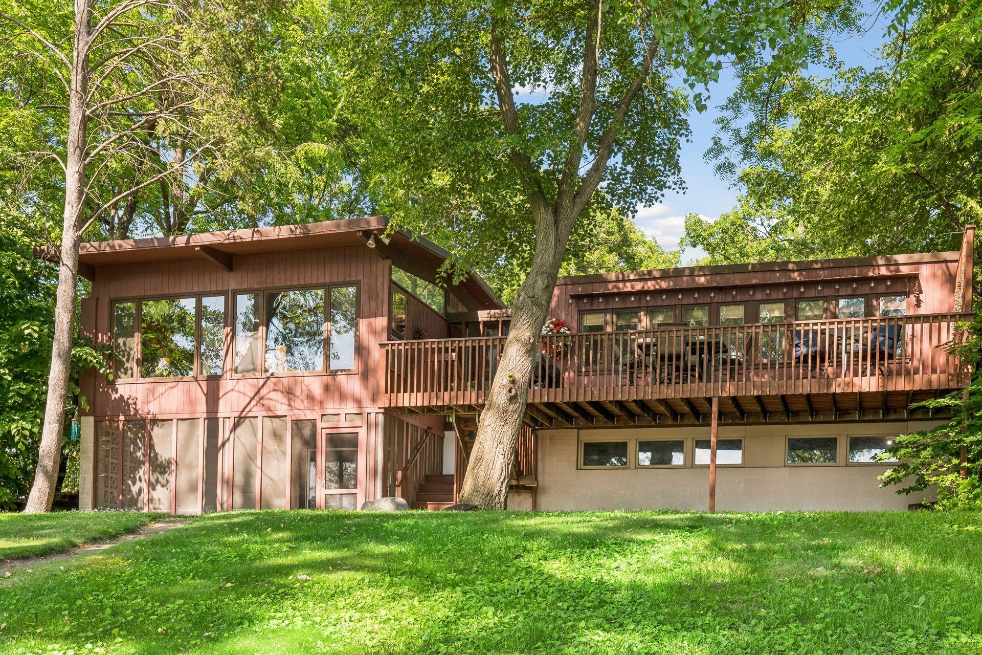 40 E Golden Lake Road