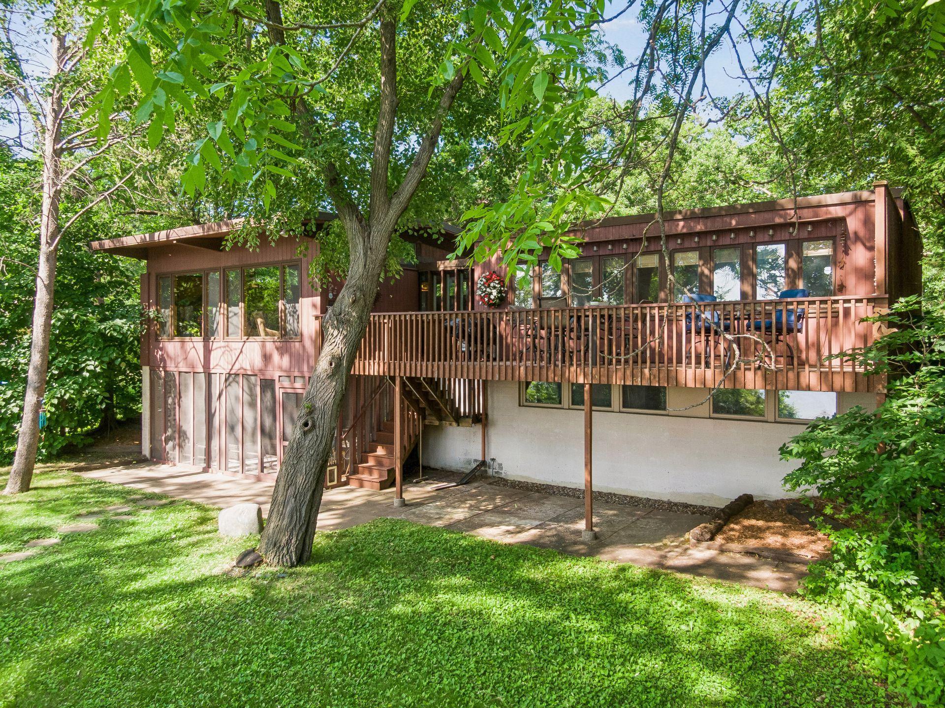 40 E Golden Lake Road