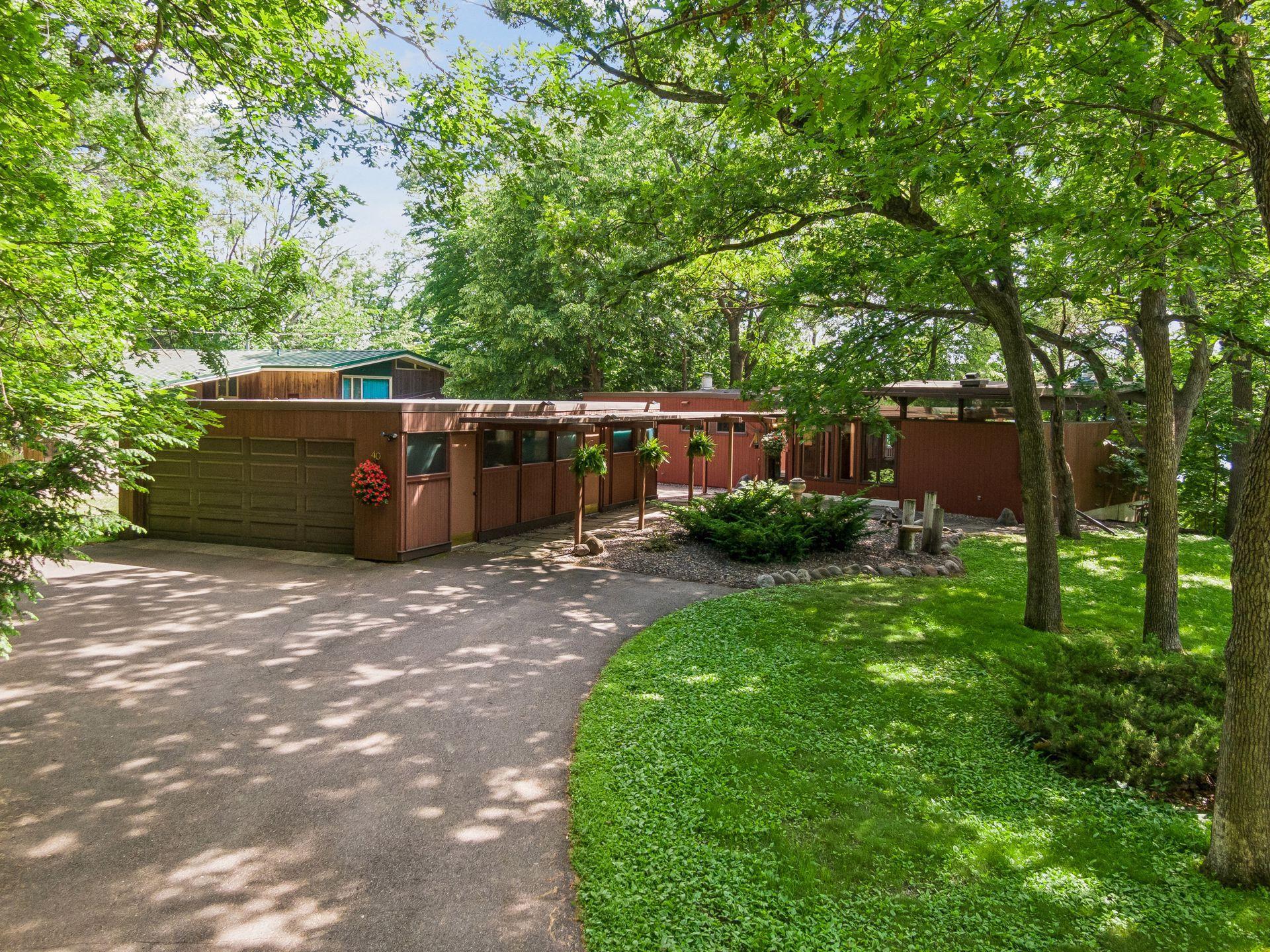 40 E Golden Lake Road