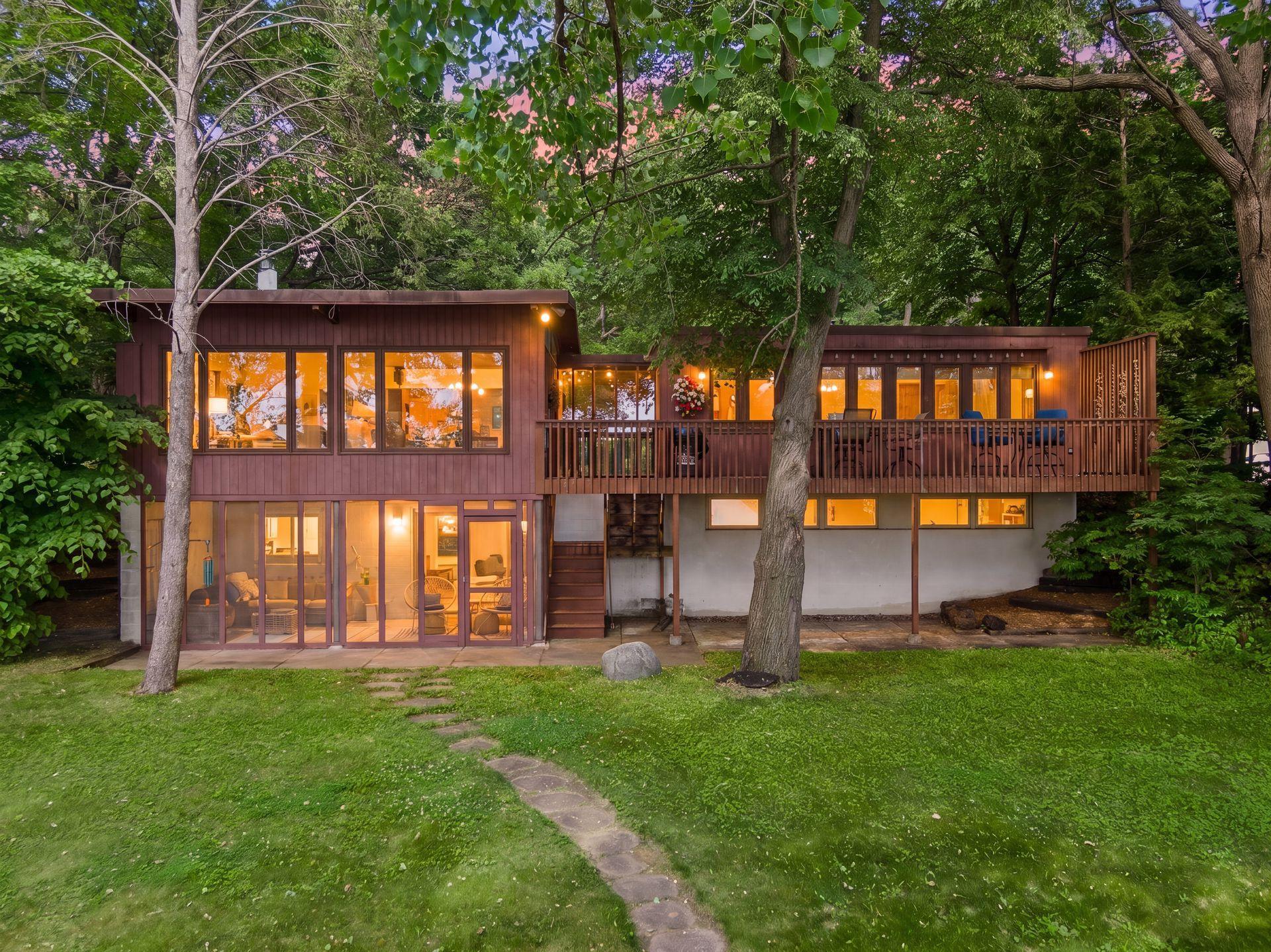 40 E Golden Lake Road