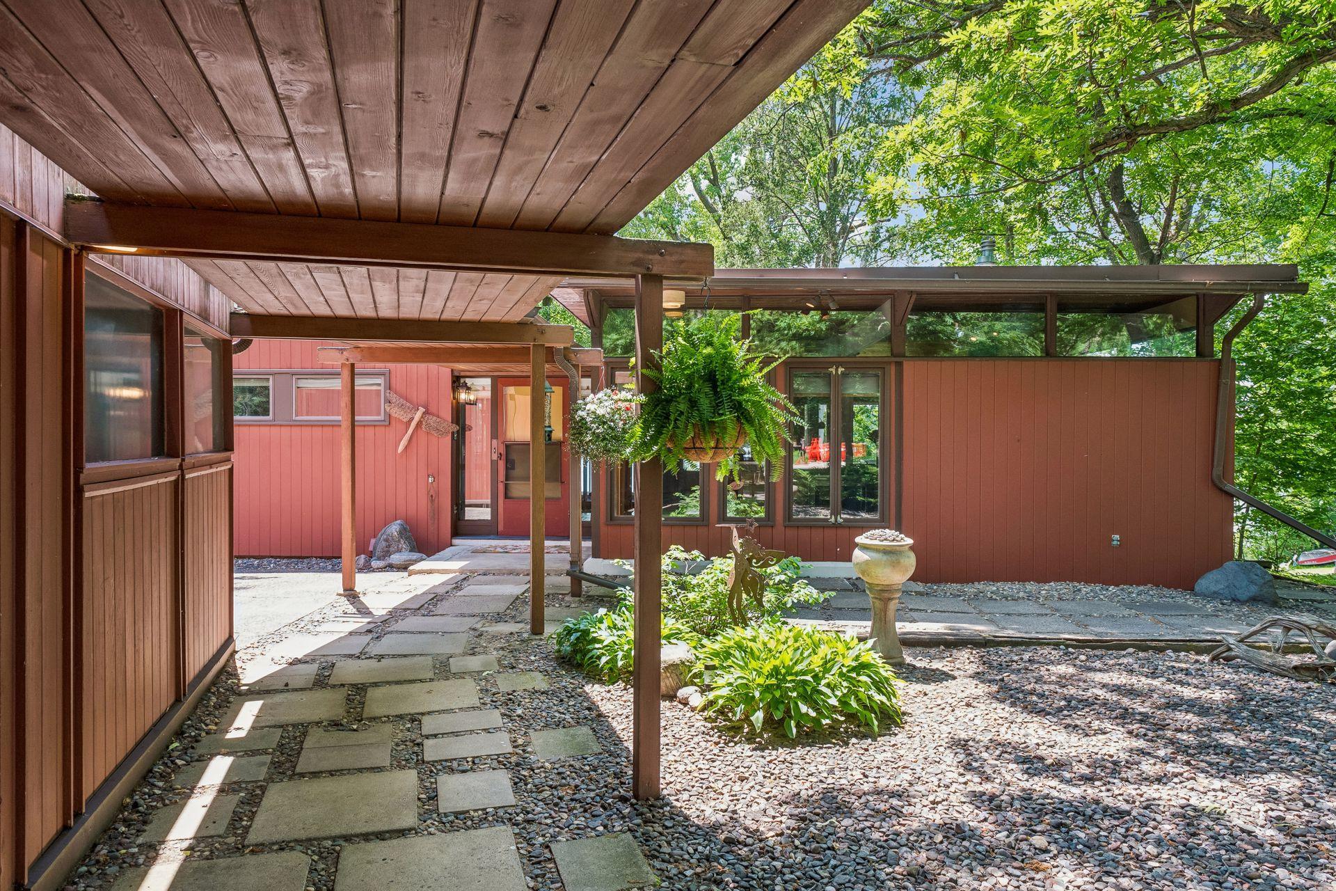 40 E Golden Lake Road