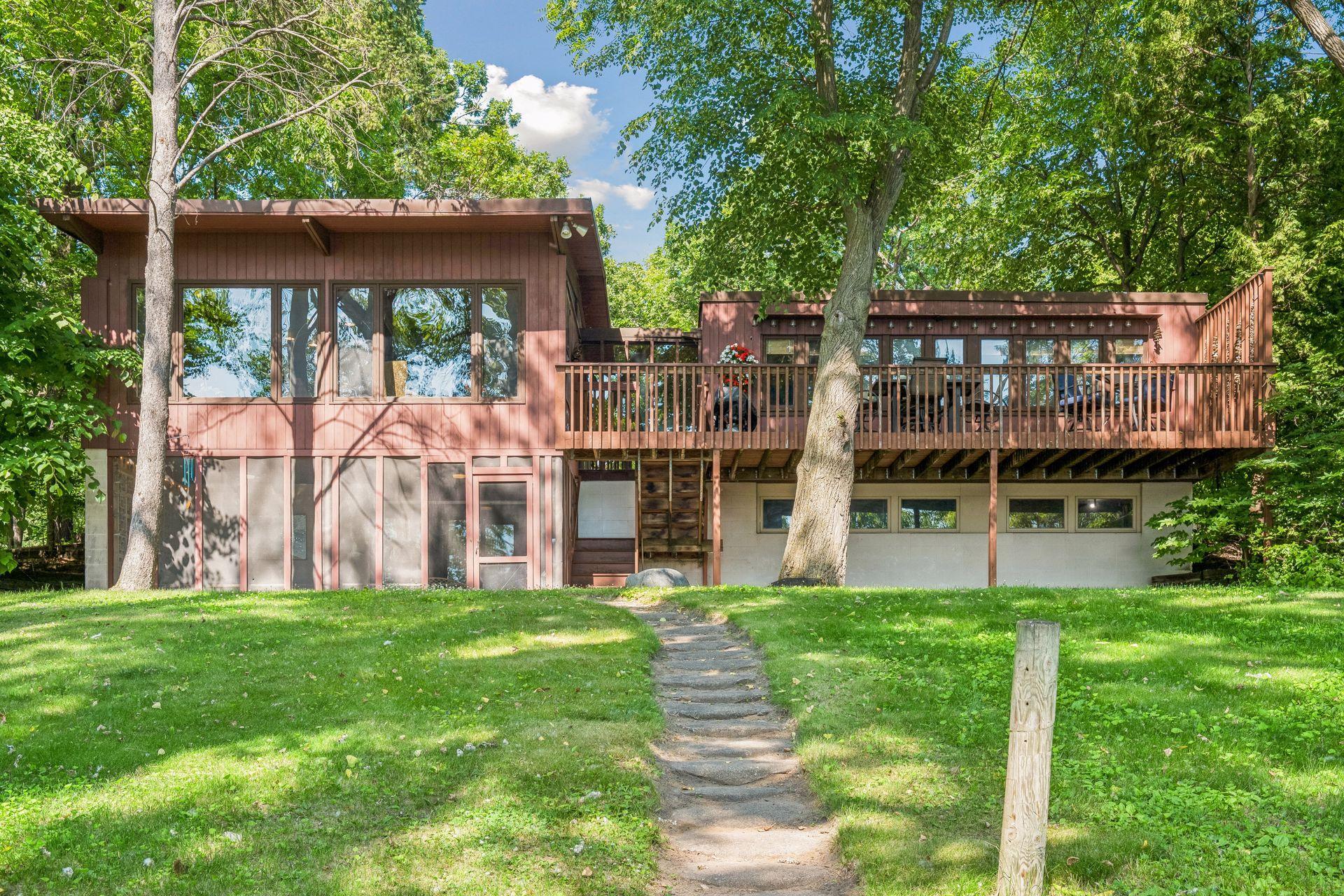 40 E Golden Lake Road