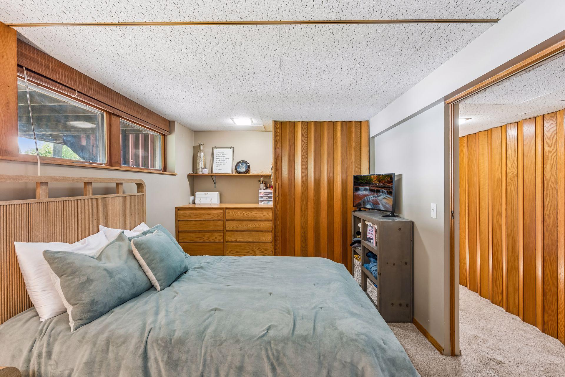 40 E Golden Lake Road