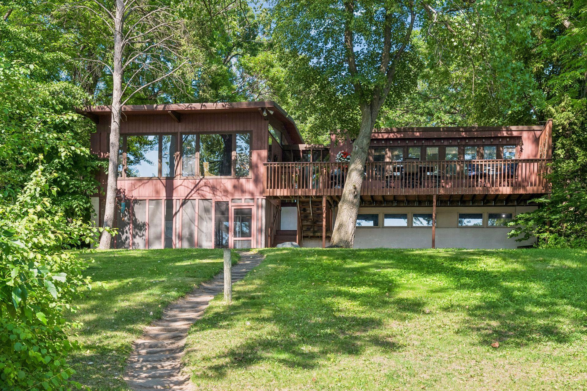 40 E Golden Lake Road