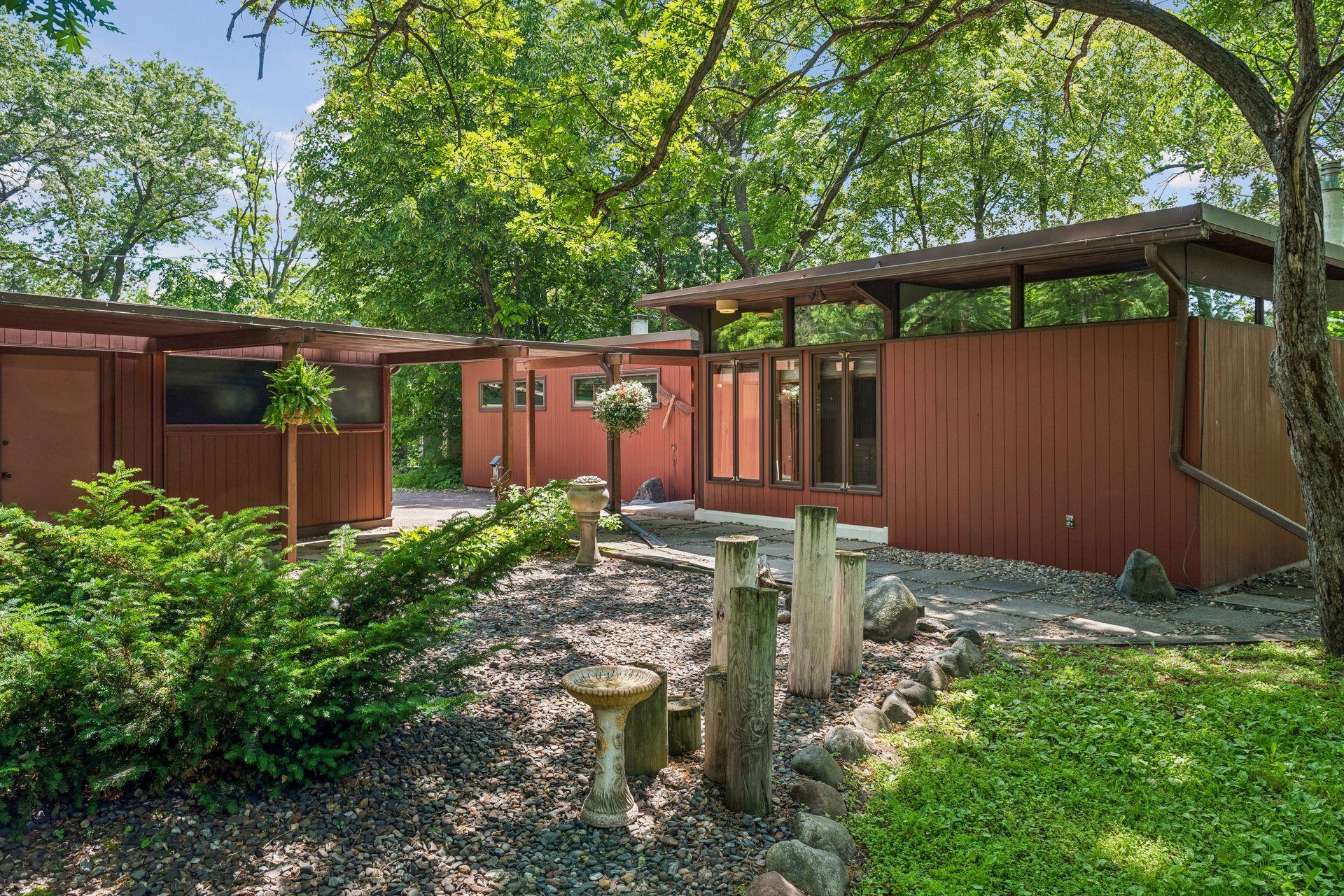 40 E Golden Lake Road