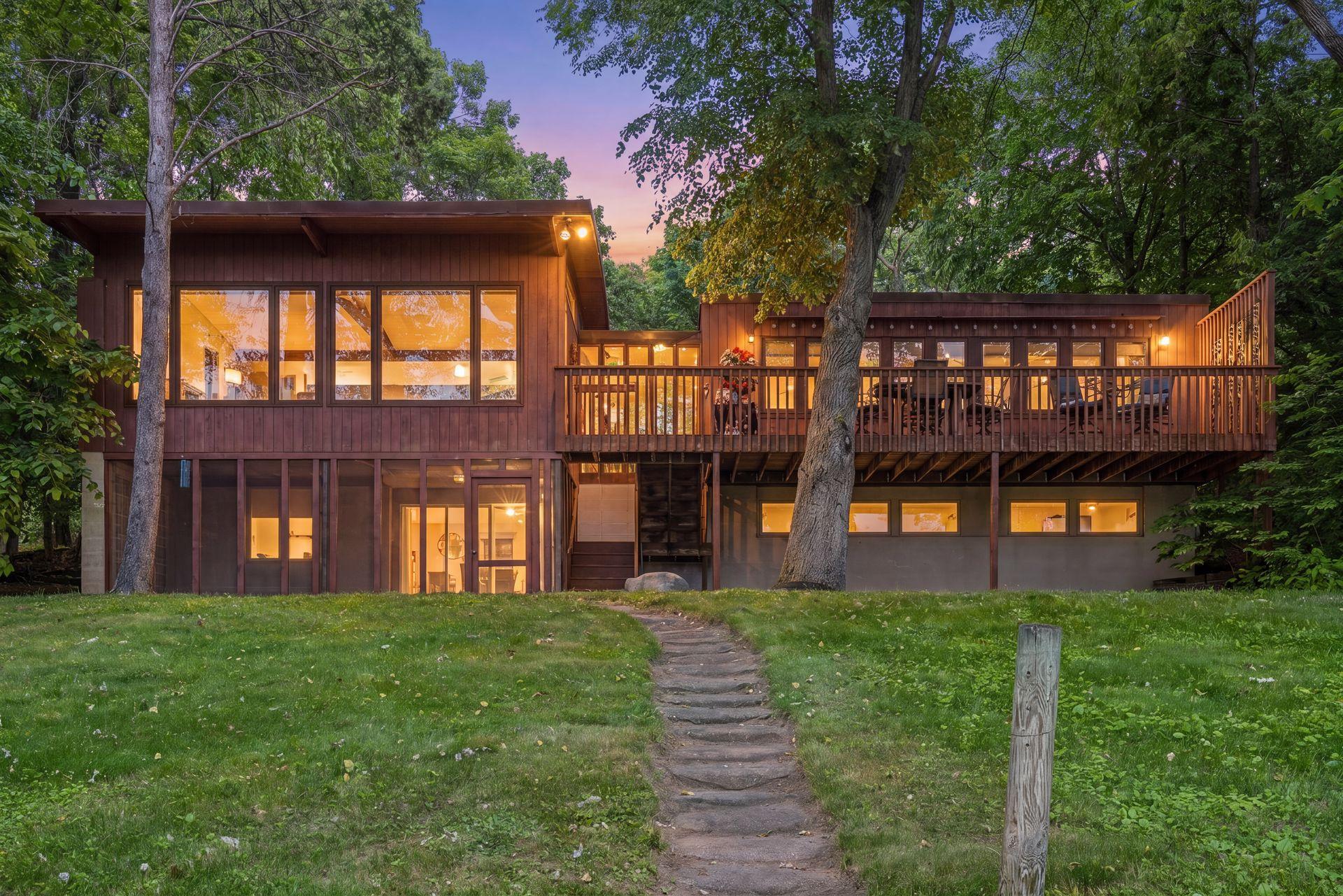 40 E Golden Lake Road