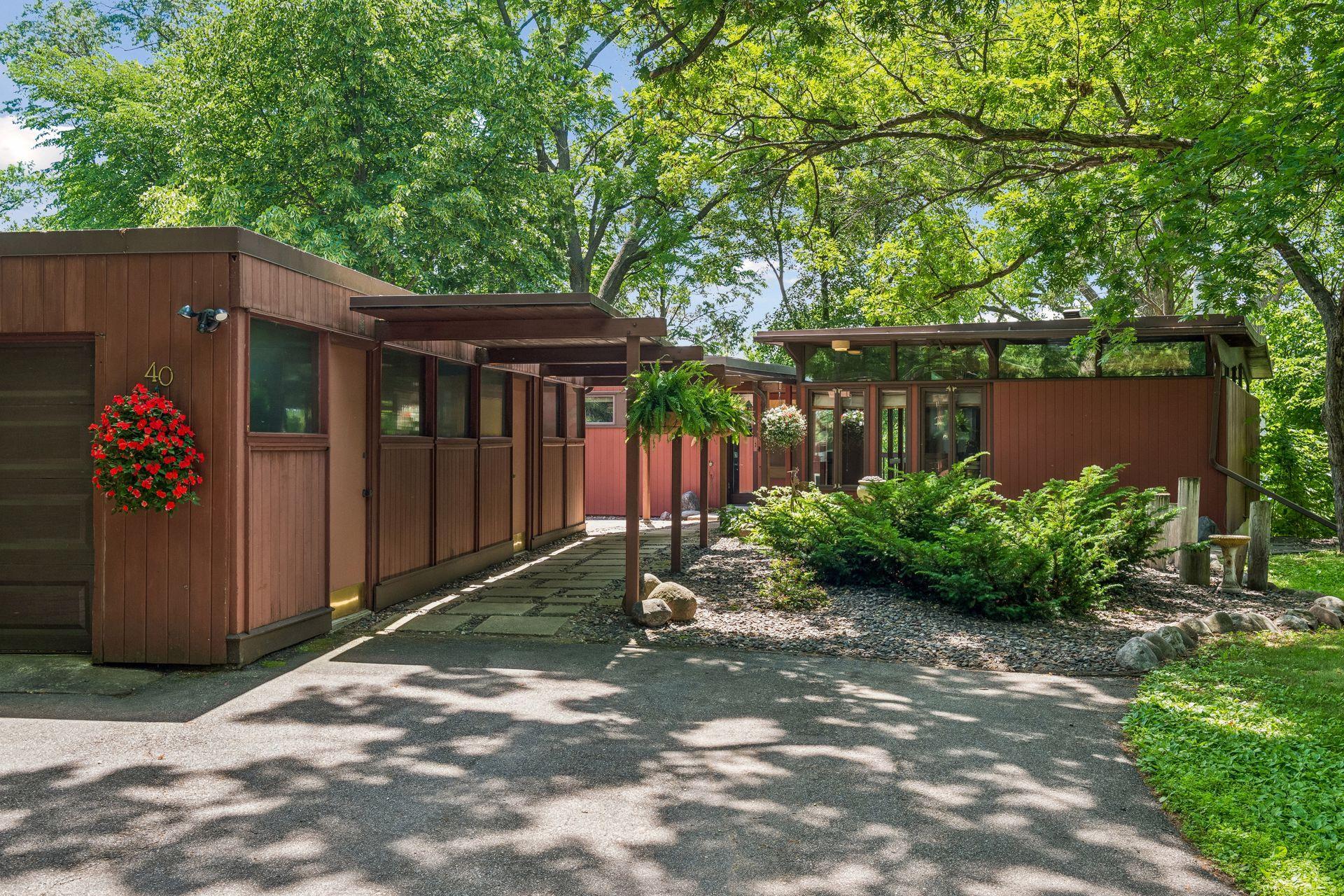 40 E Golden Lake Road