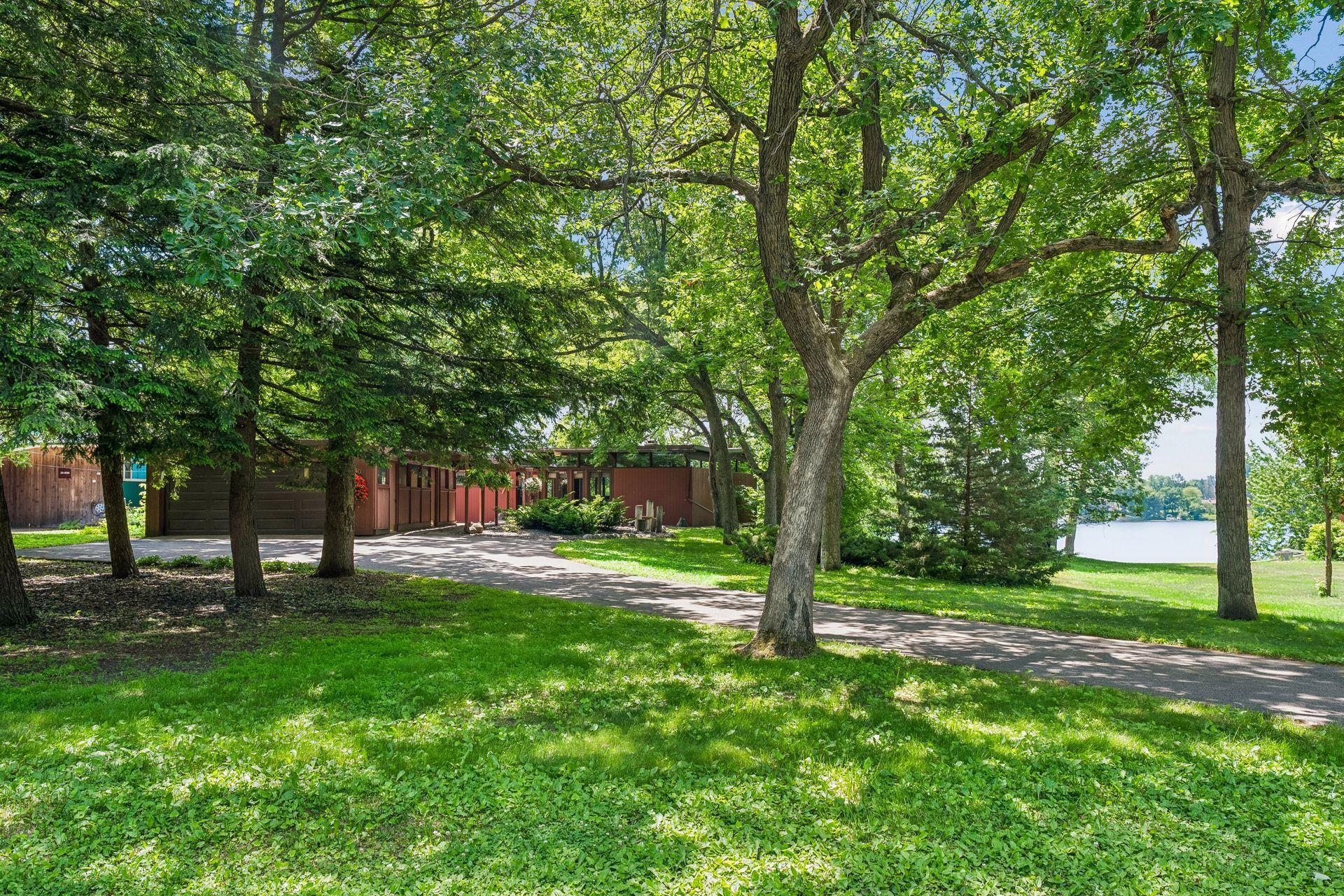 40 E Golden Lake Road