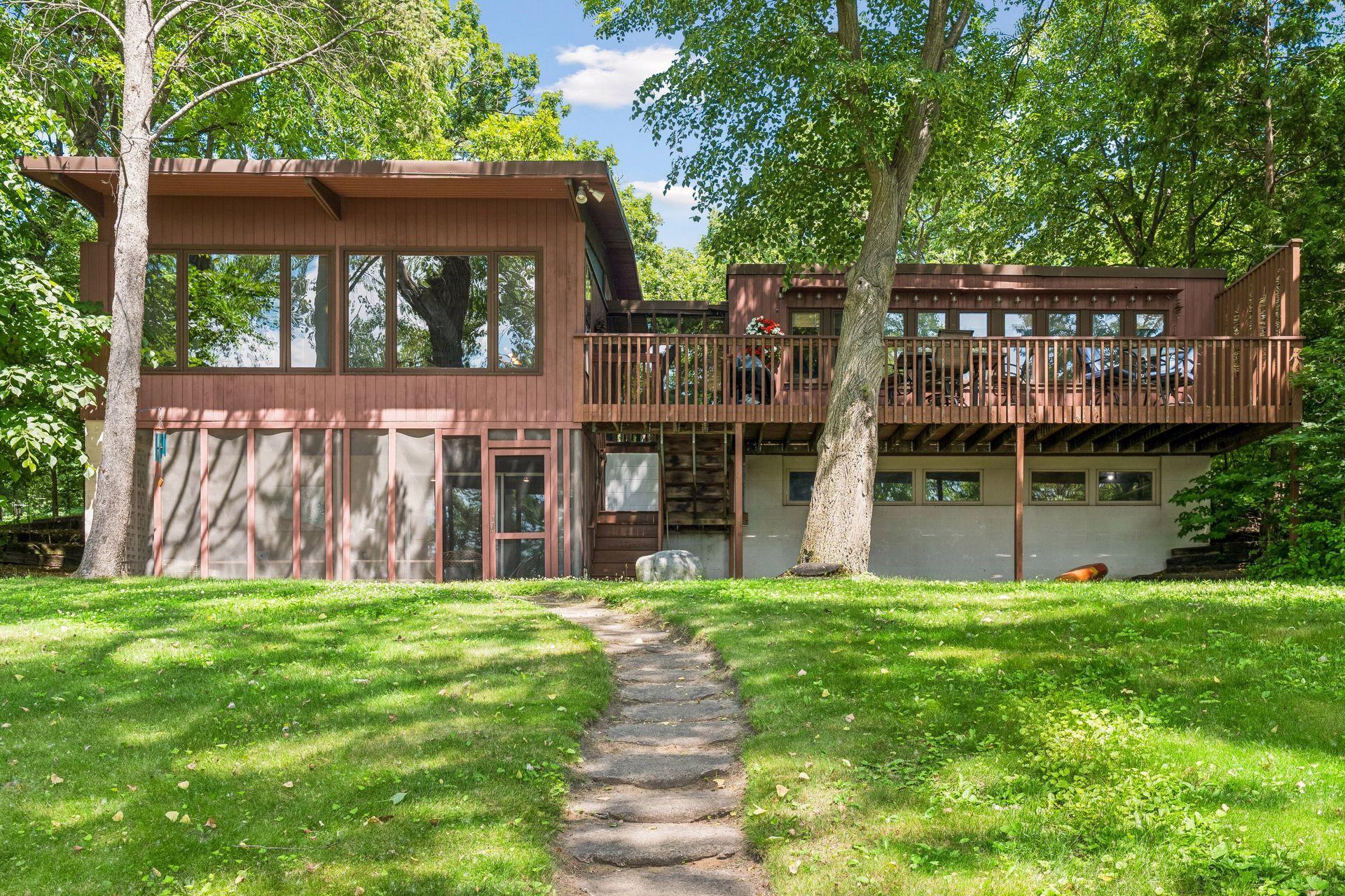 40 E Golden Lake Road