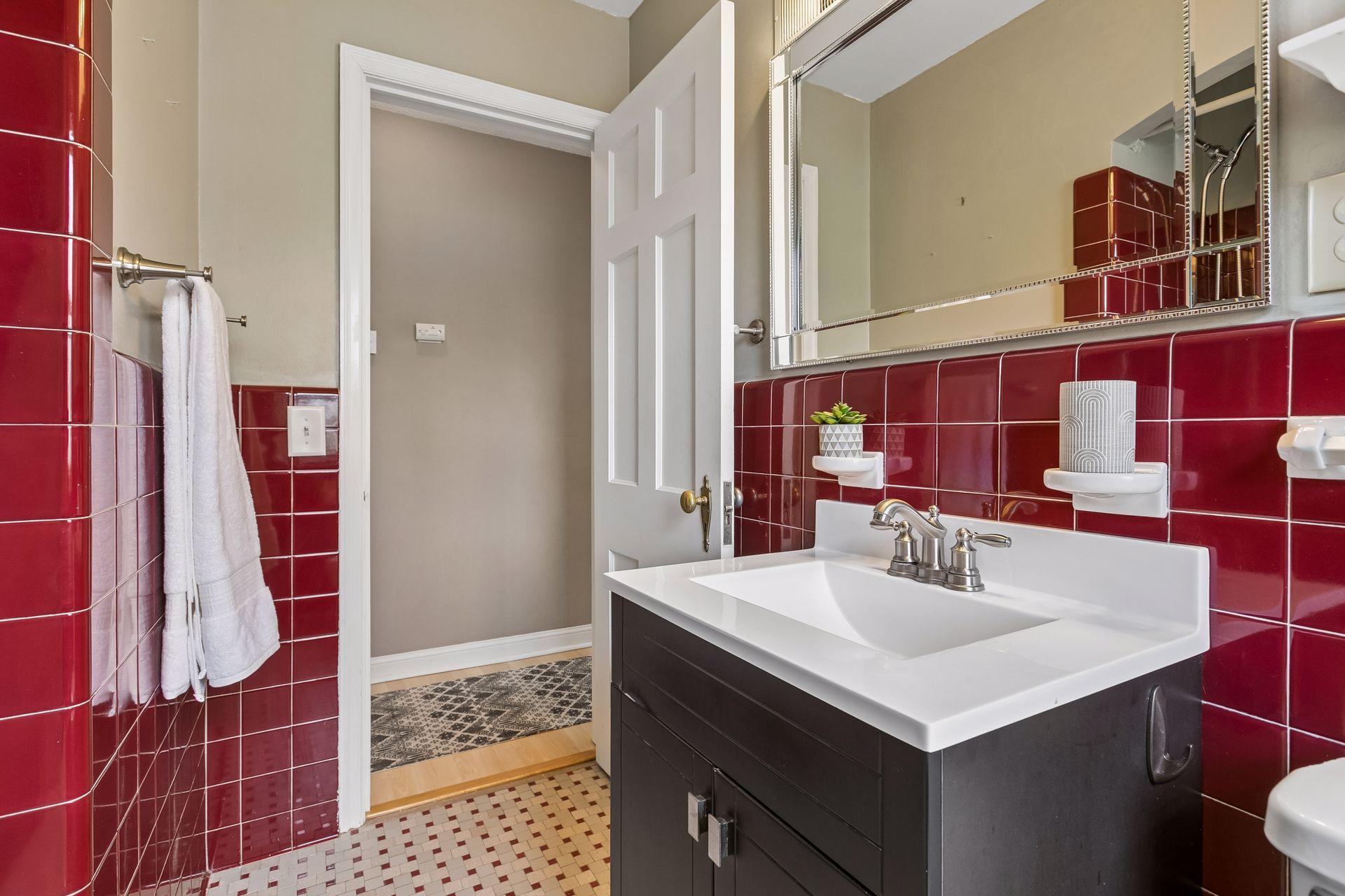 5900 Colfax Avenue S