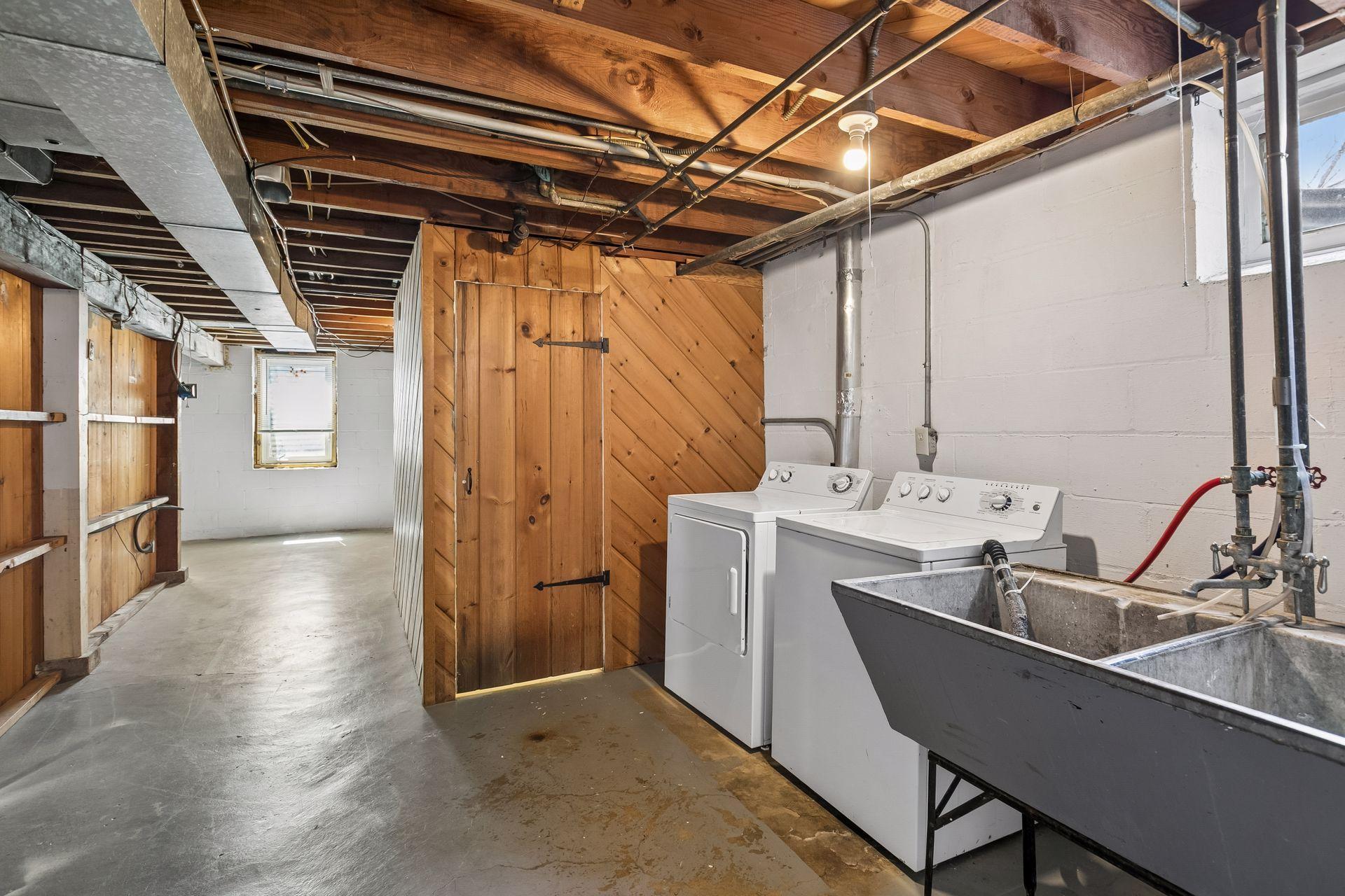 5900 Colfax Avenue S