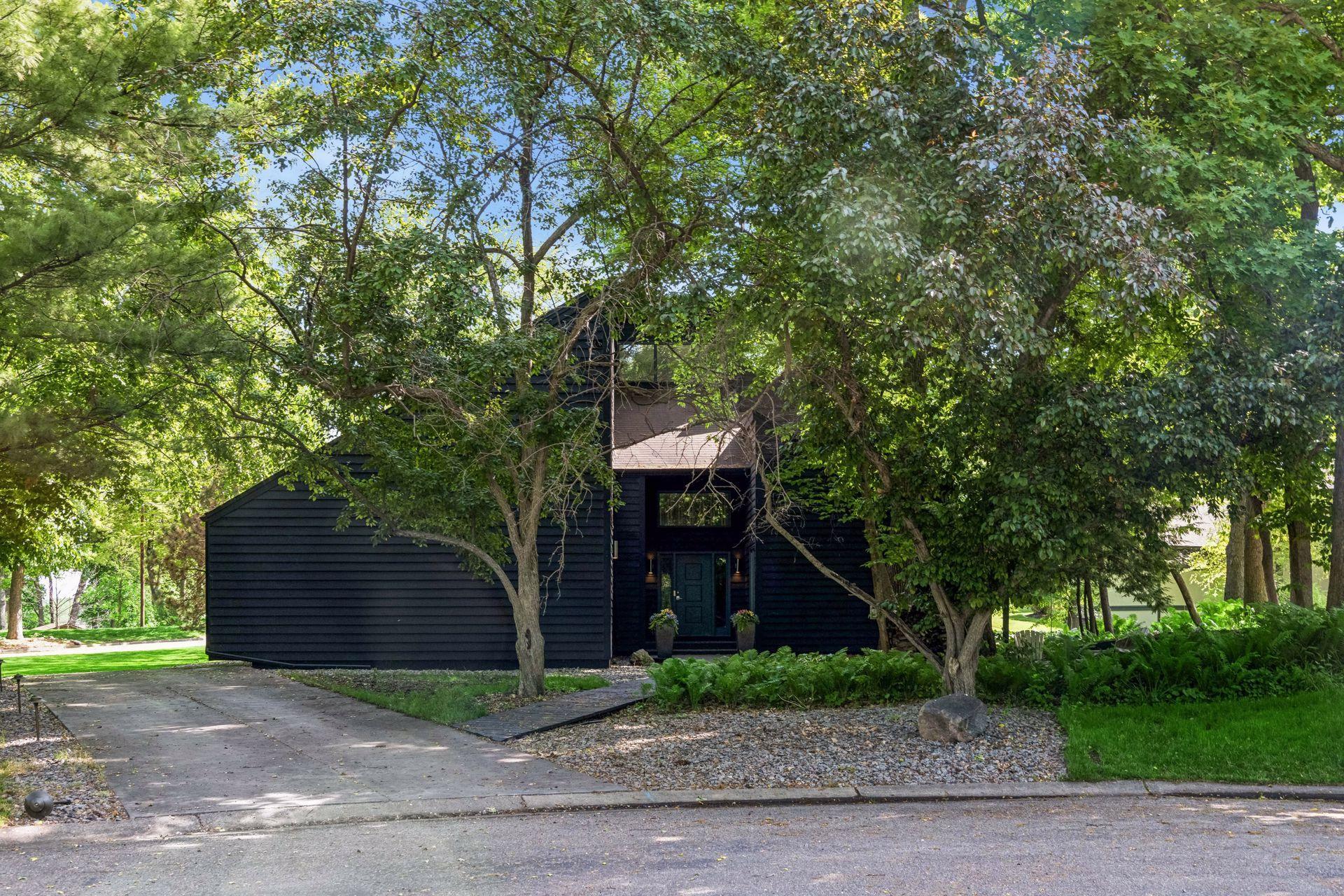 16890 5th Avenue N