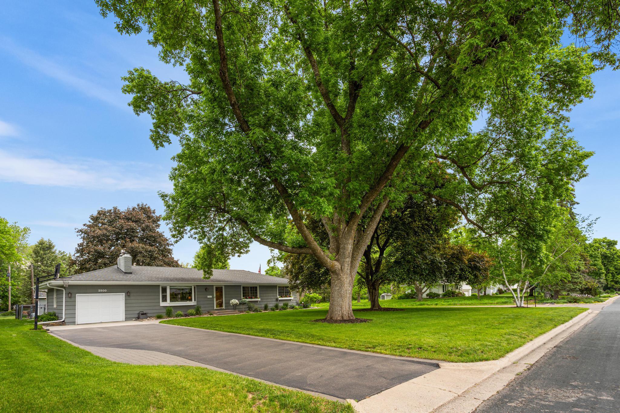 2500 Overlook Drive