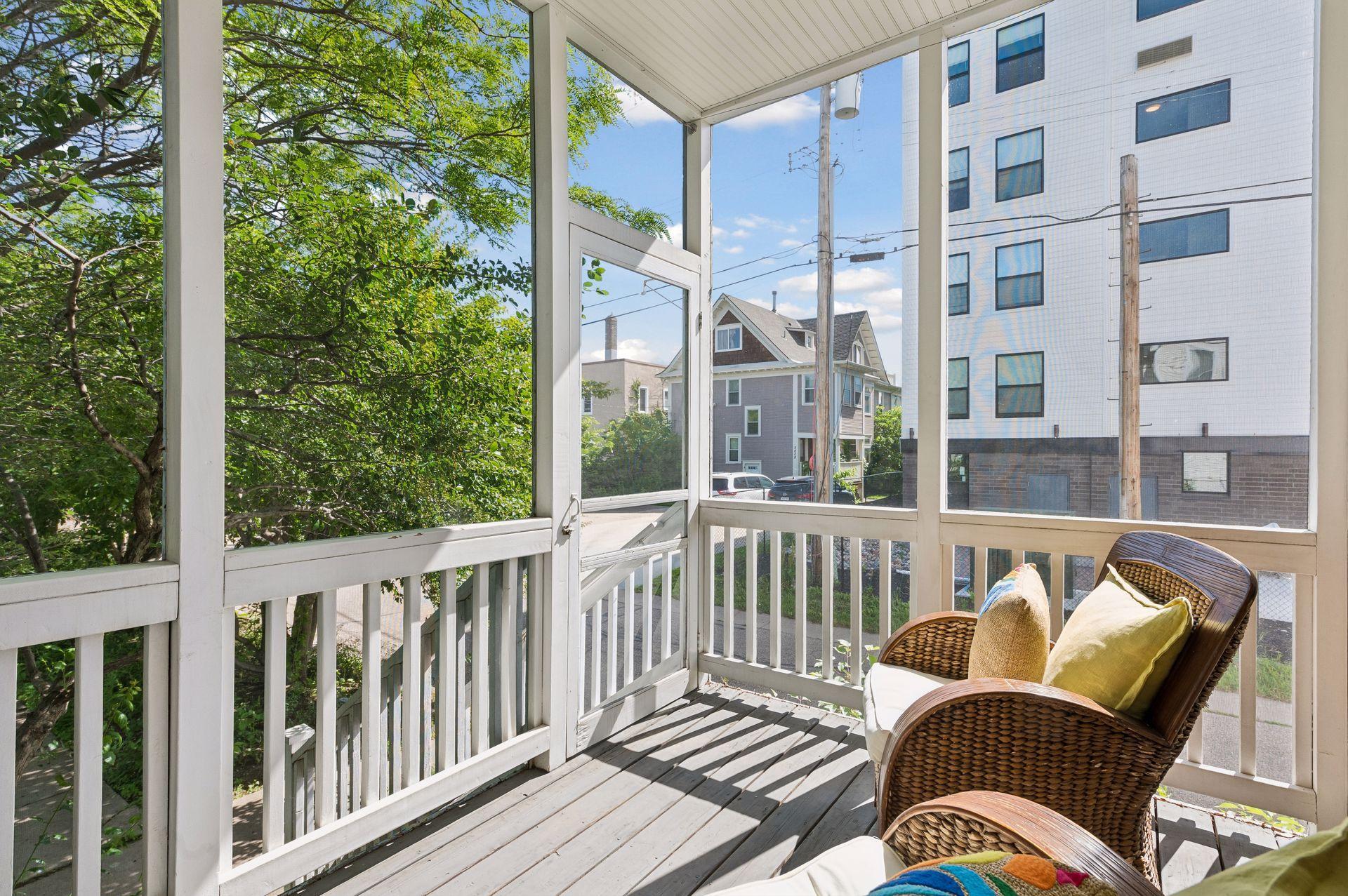 2433 Columbus Court