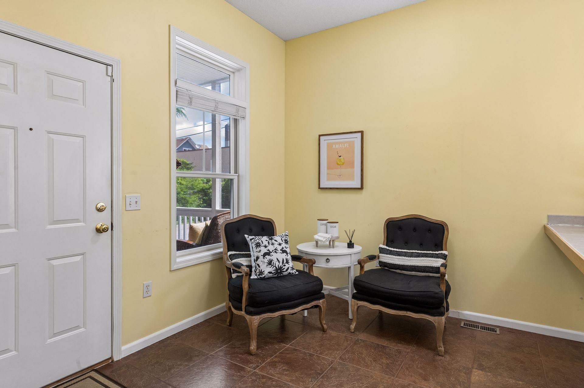 2433 Columbus Court