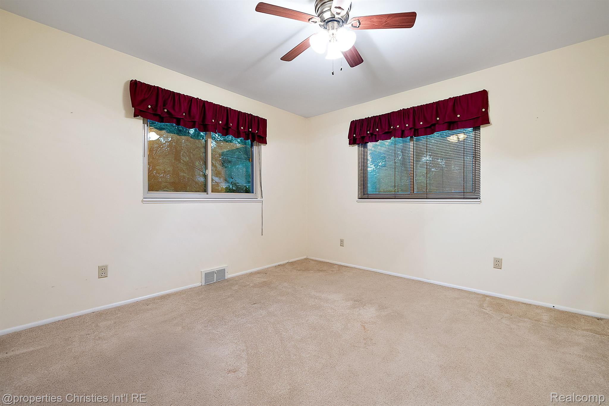 3627 MIDDLEBURY Lane