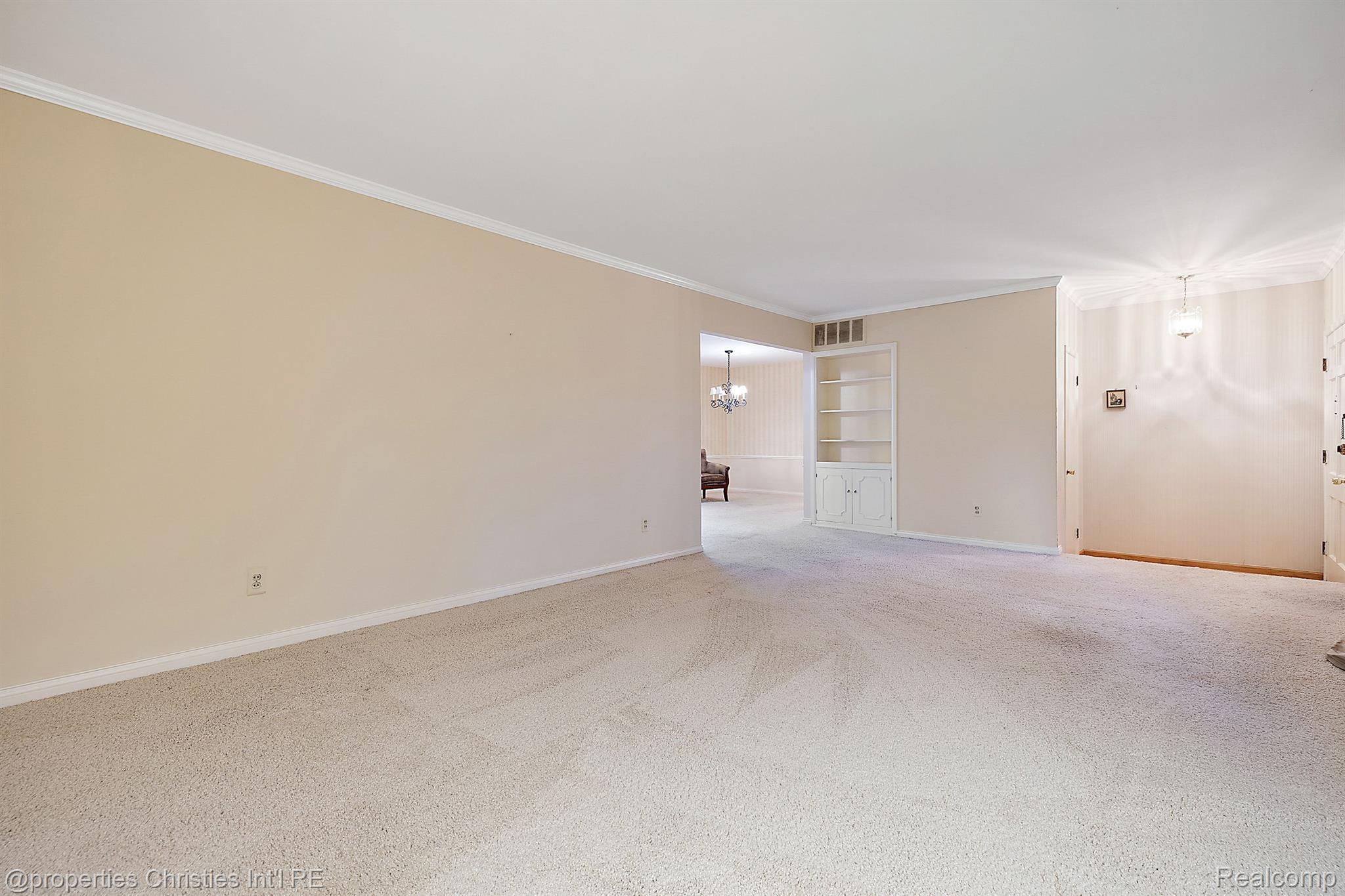 3627 MIDDLEBURY Lane